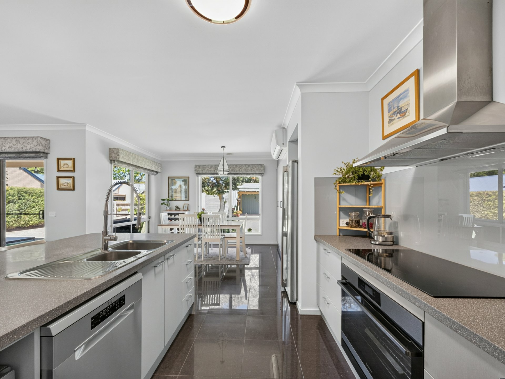 23 Gilsenan Street — photo 4 of 22
