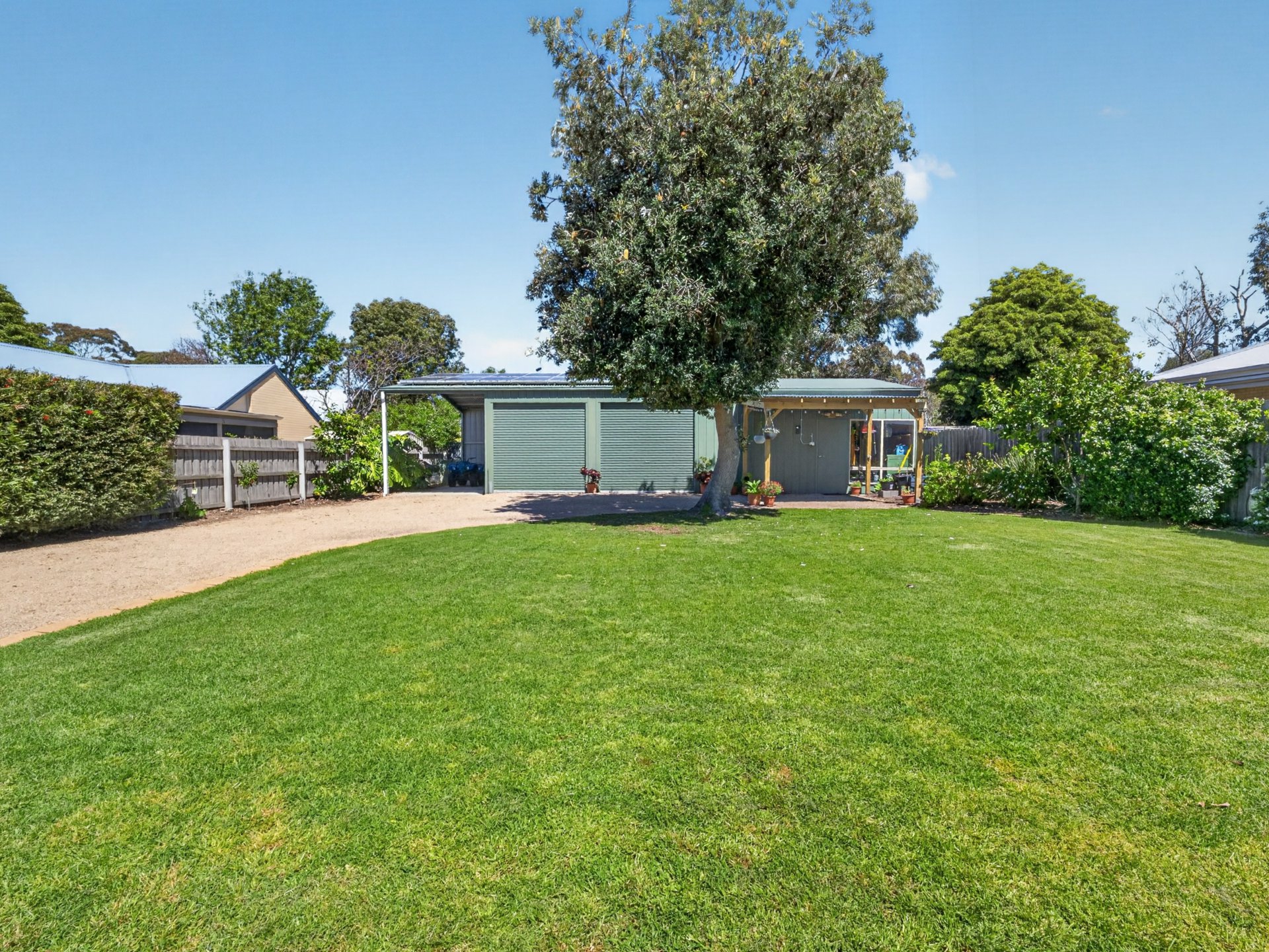 23 Gilsenan Street — photo 20 of 22