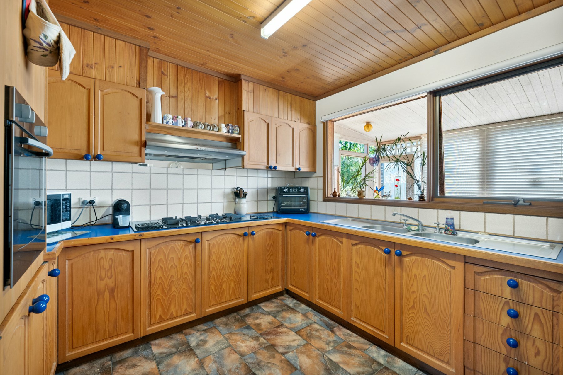 18 Rex Street — photo 3 of 19