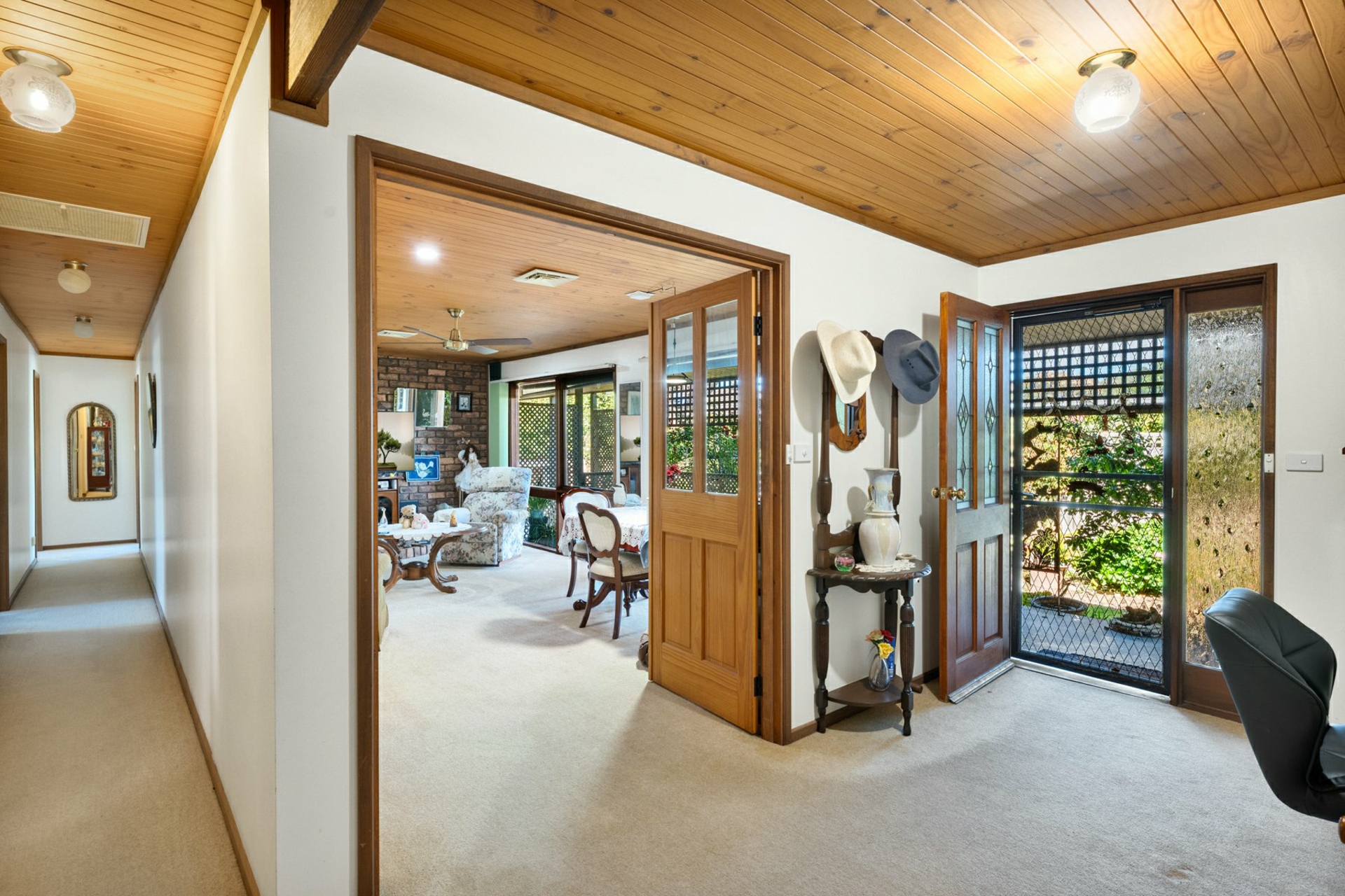 18 Rex Street — photo 8 of 19