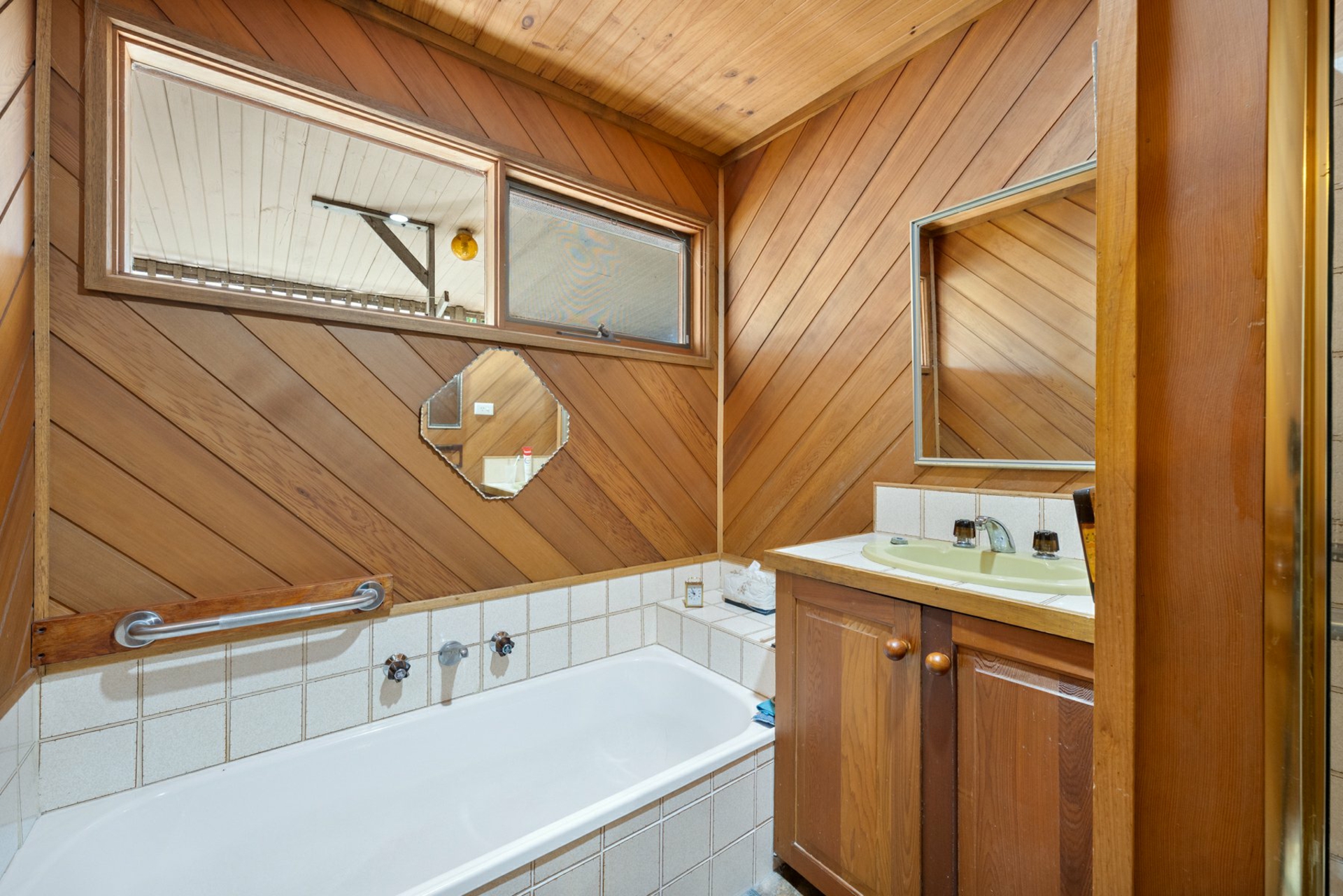 18 Rex Street — photo 14 of 19
