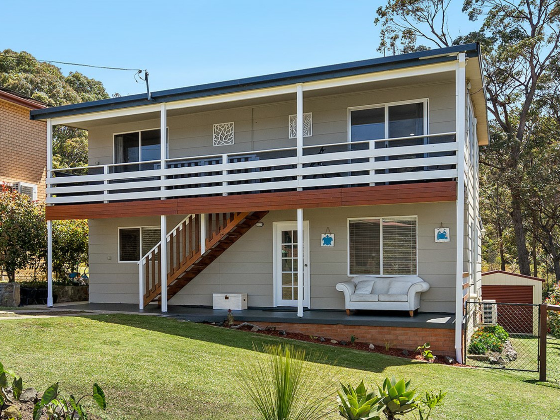 9 Montague Avenue — photo from LJ Hooker Narooma