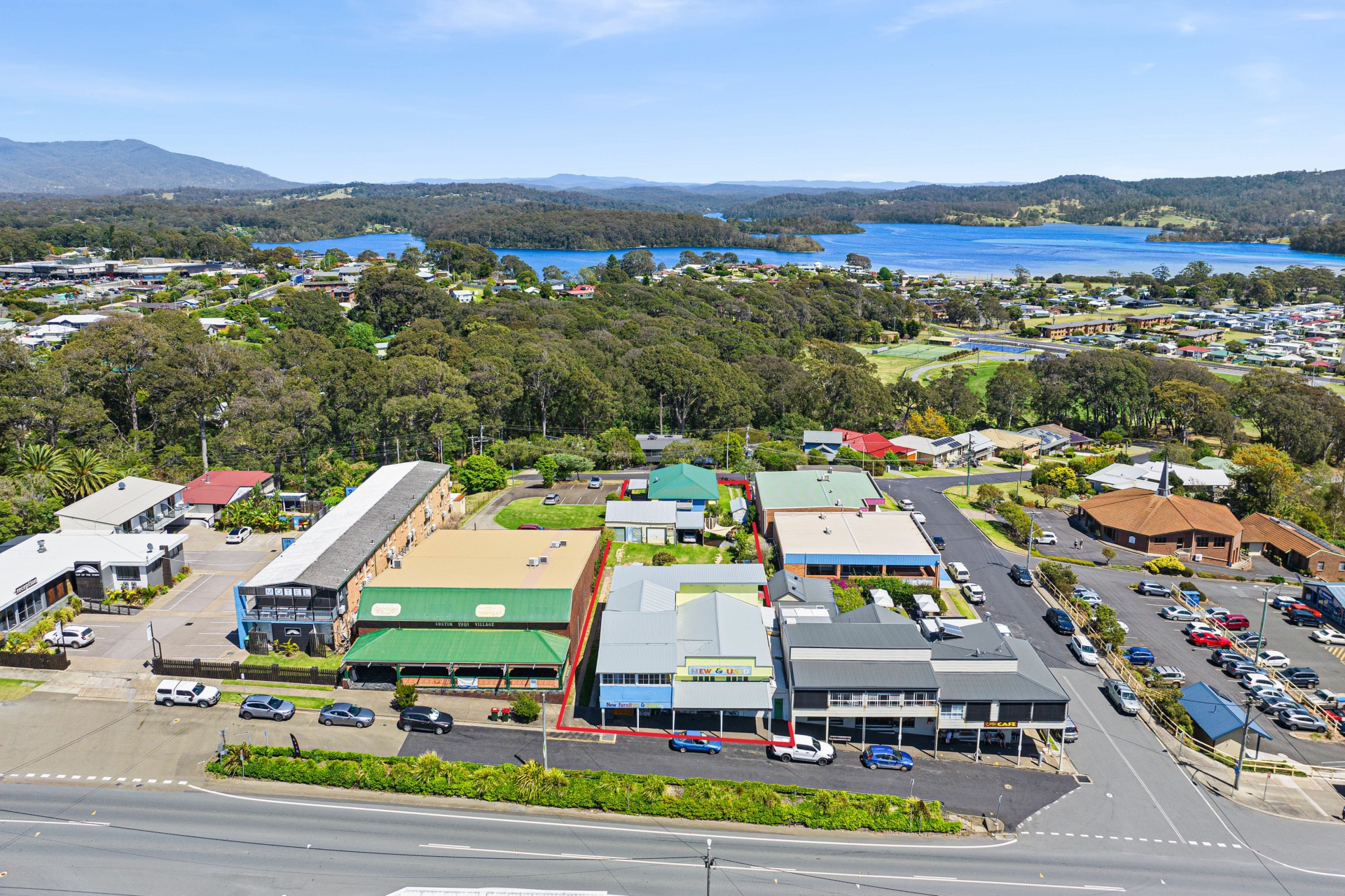 122 Wagonga Street — photo from LJ Hooker Narooma