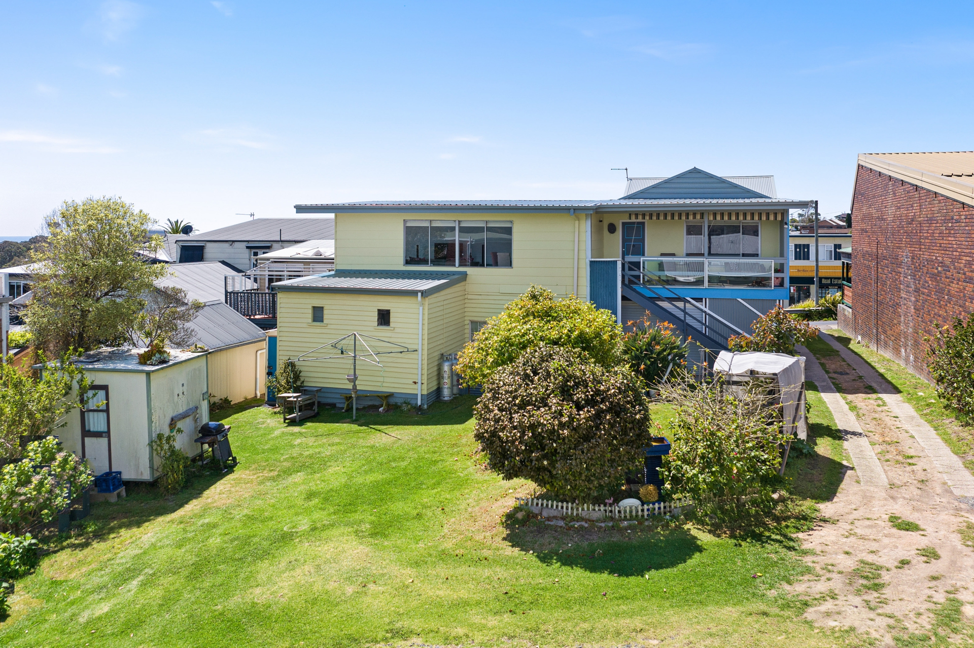 122 Wagonga Street — photo 7 of 22