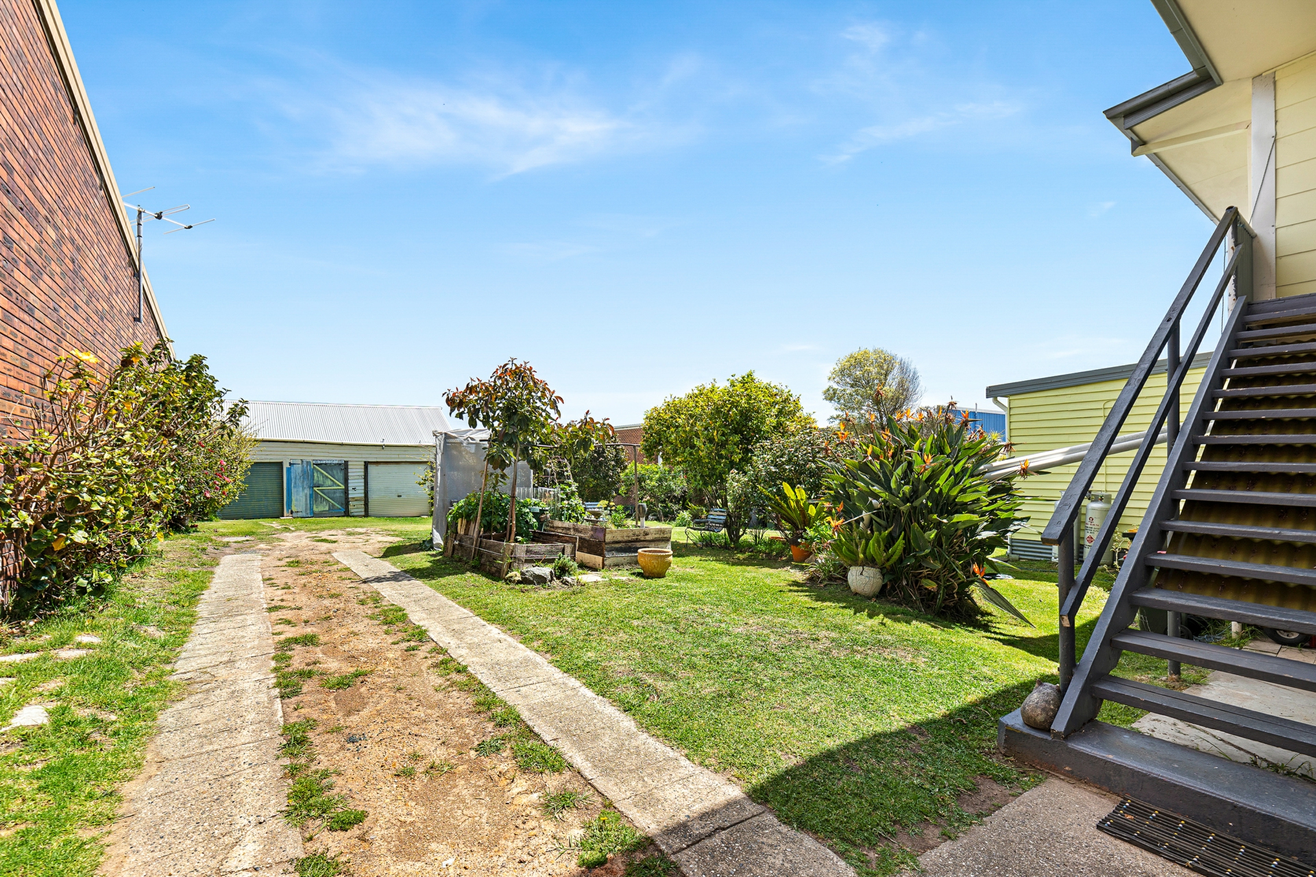 122 Wagonga Street — photo 19 of 22