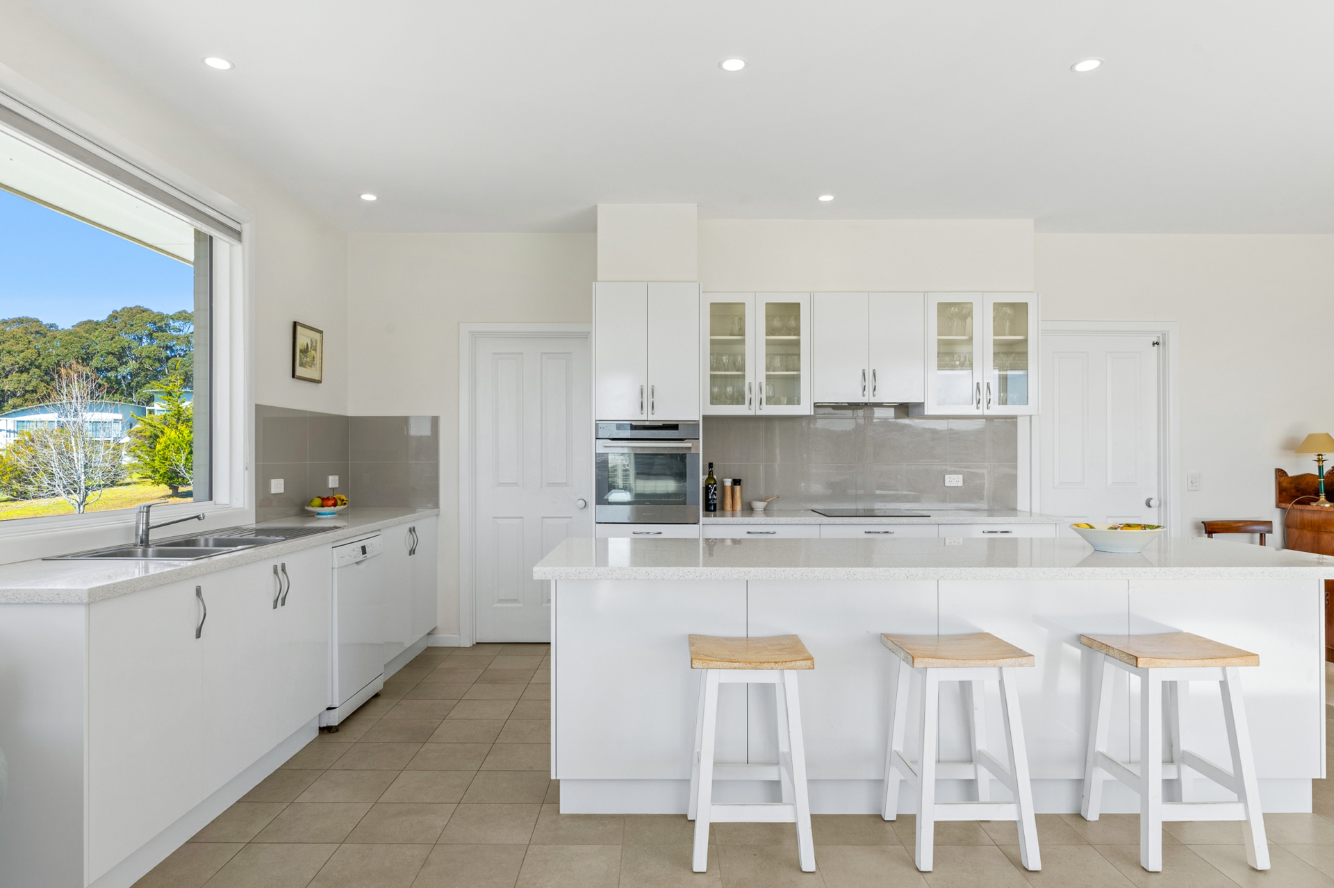 118 Woodlands Drive — photo 9 of 30