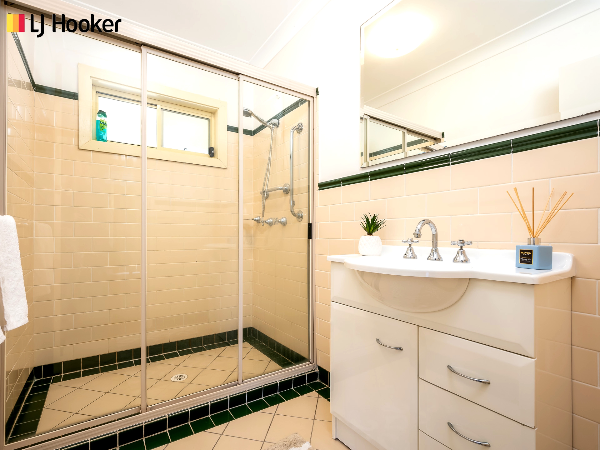 132 King George Street, CALLALA BEACH
