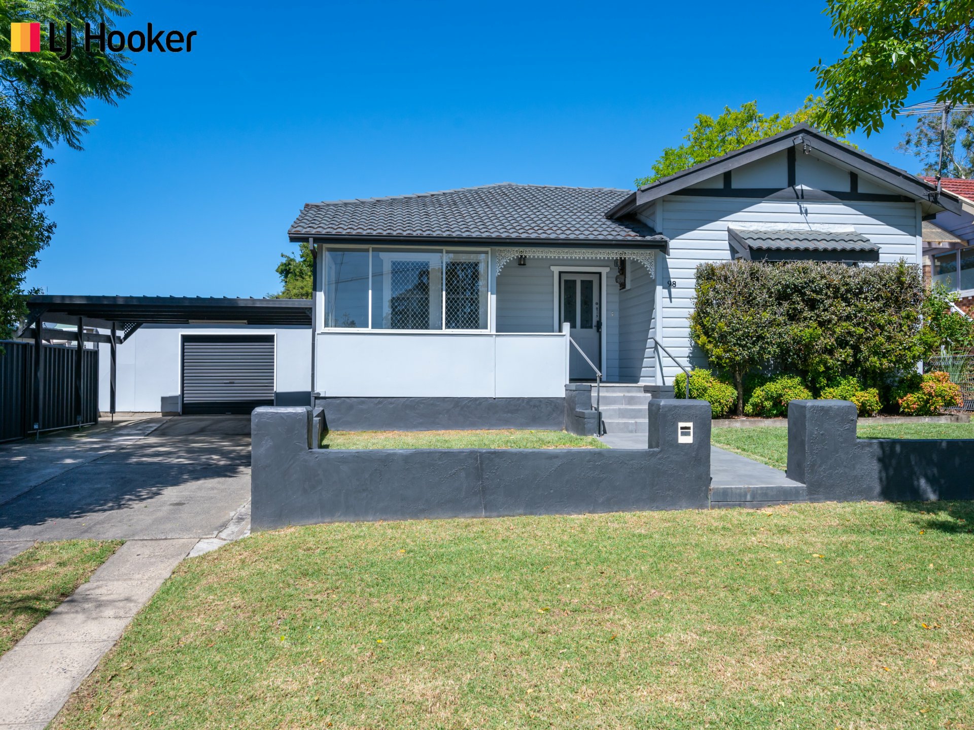 98 Douglas Street — photo from LJ Hooker Nowra
