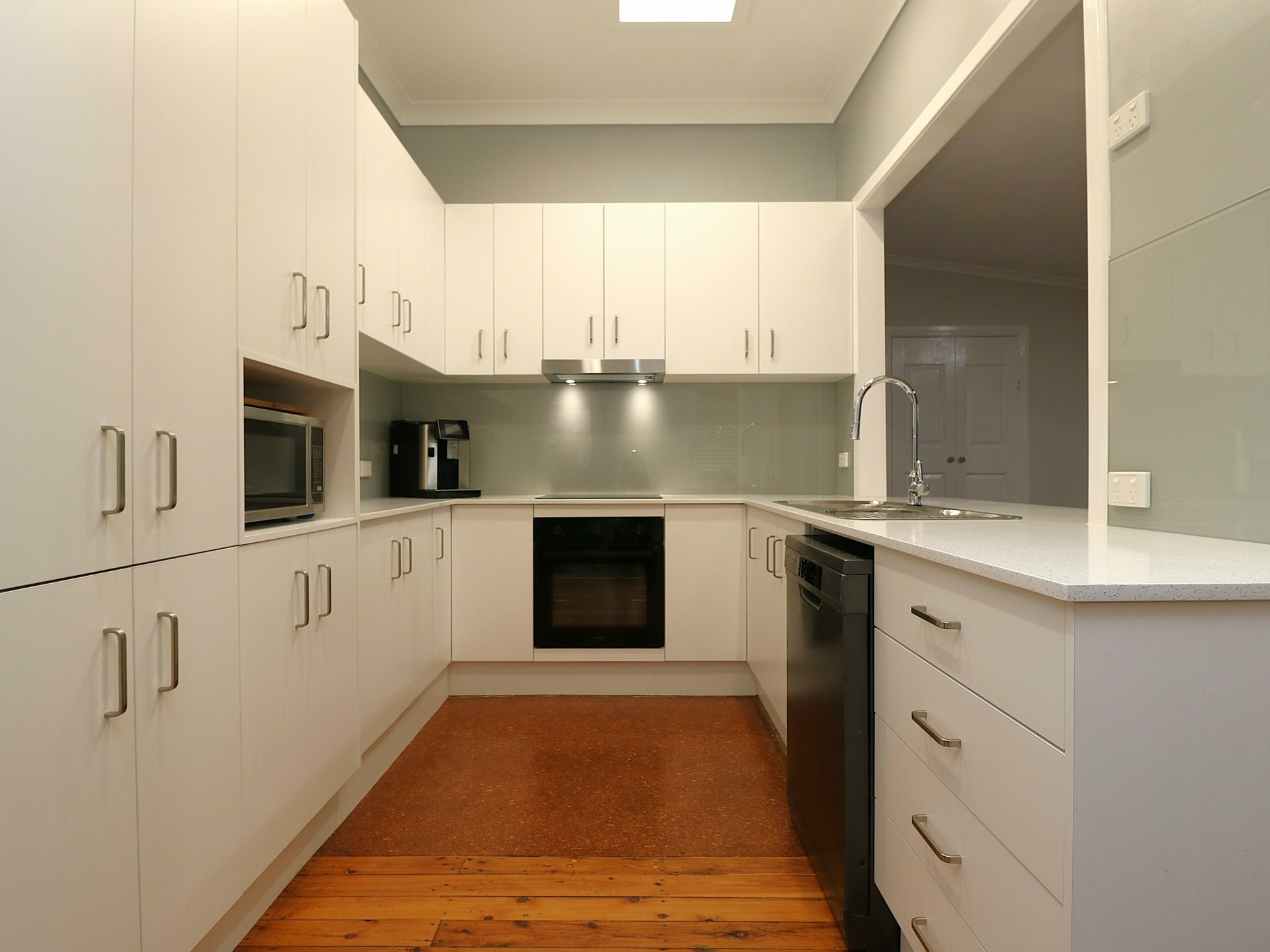 98 Douglas Street — photo 6 of 16