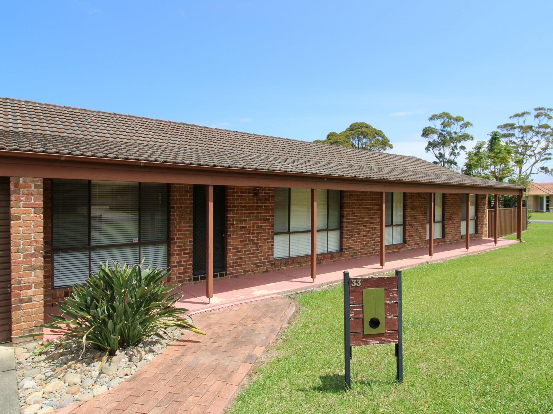 33 Hollingsworth Crescent, CALLALA BAY