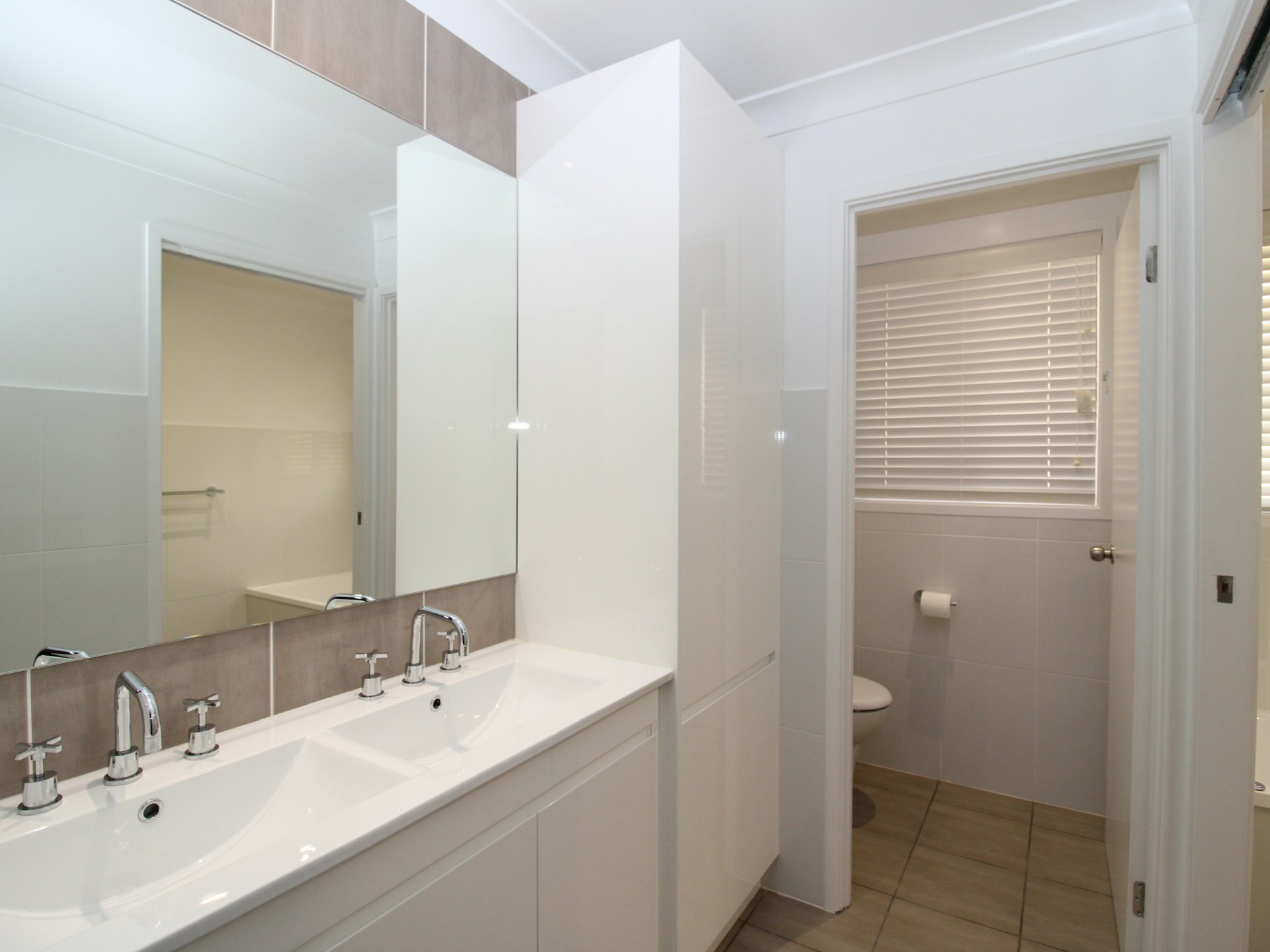 33 Hollingsworth Crescent, CALLALA BAY