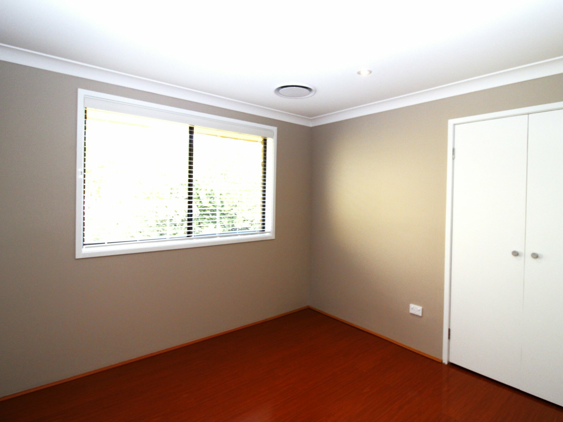 33 Hollingsworth Crescent, CALLALA BAY