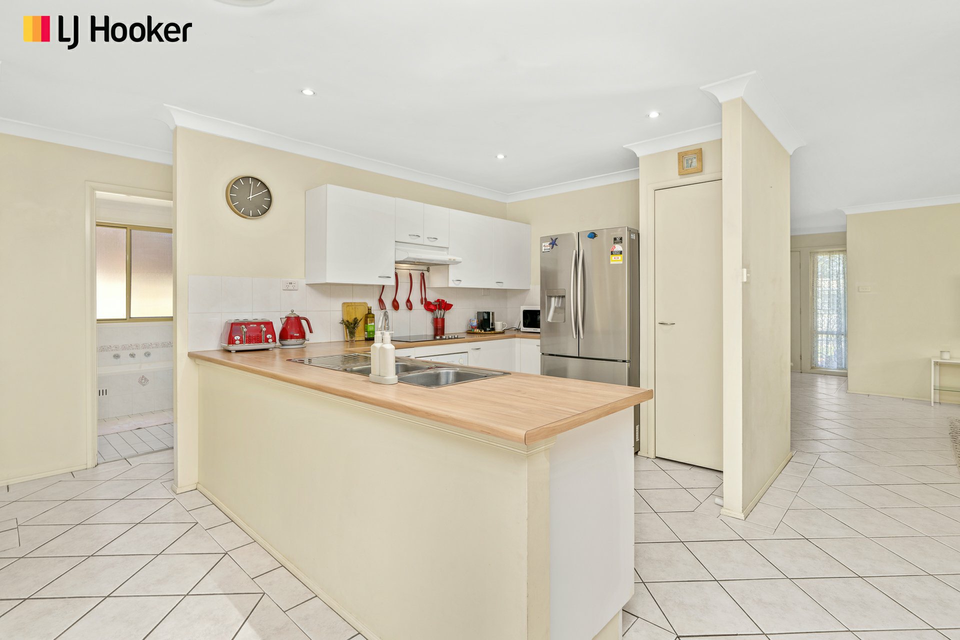 6 Watts Road, CALLALA BEACH