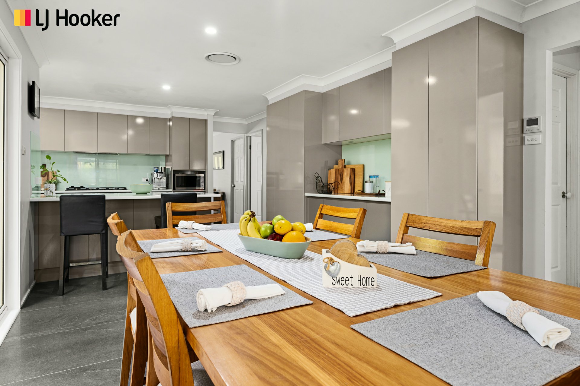 17 Stott Crescent, CALLALA BAY