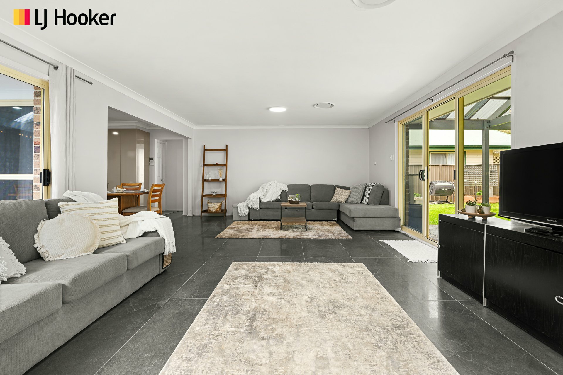 17 Stott Crescent, CALLALA BAY
