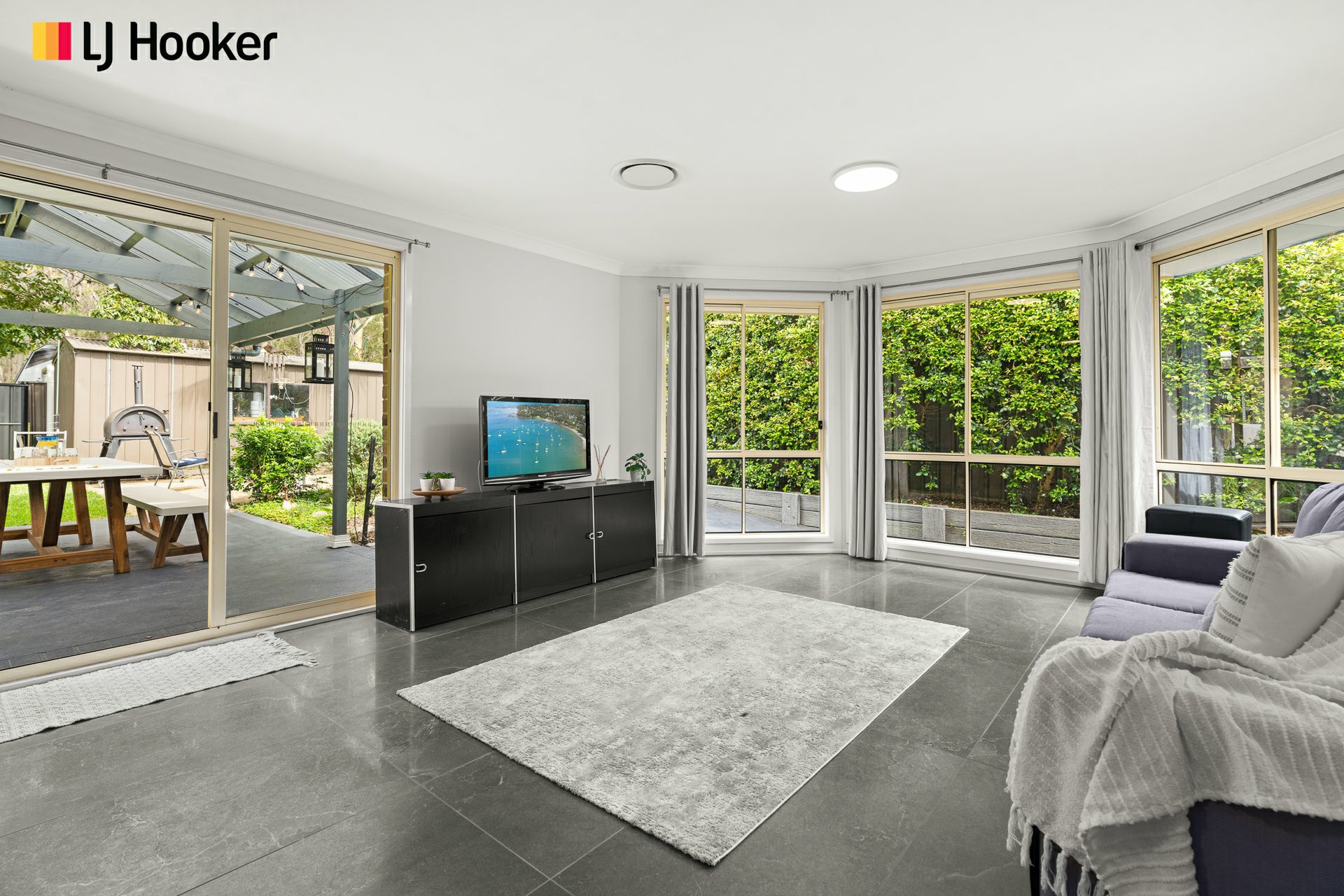 17 Stott Crescent, CALLALA BAY