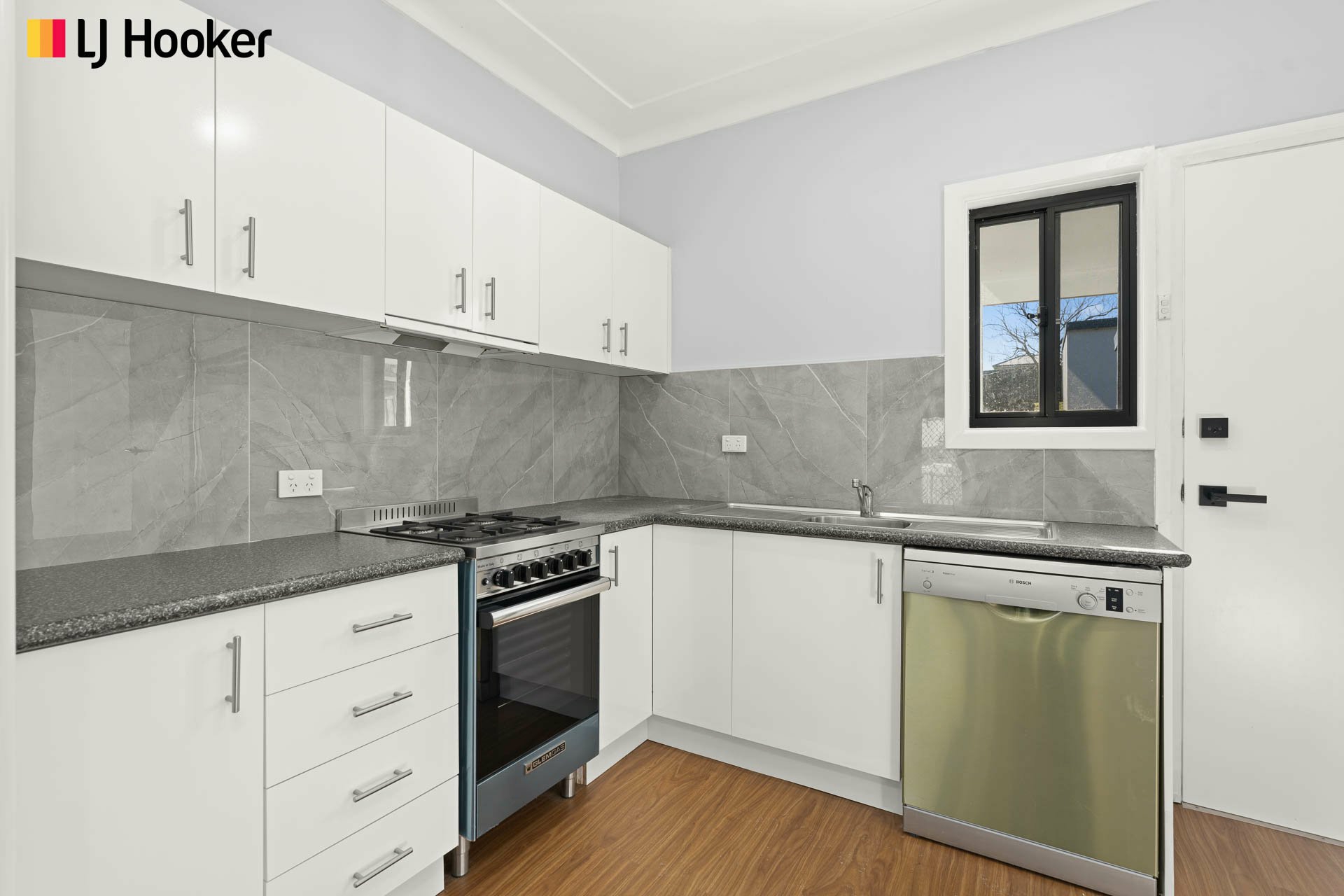 9 South Street, GREENWELL POINT