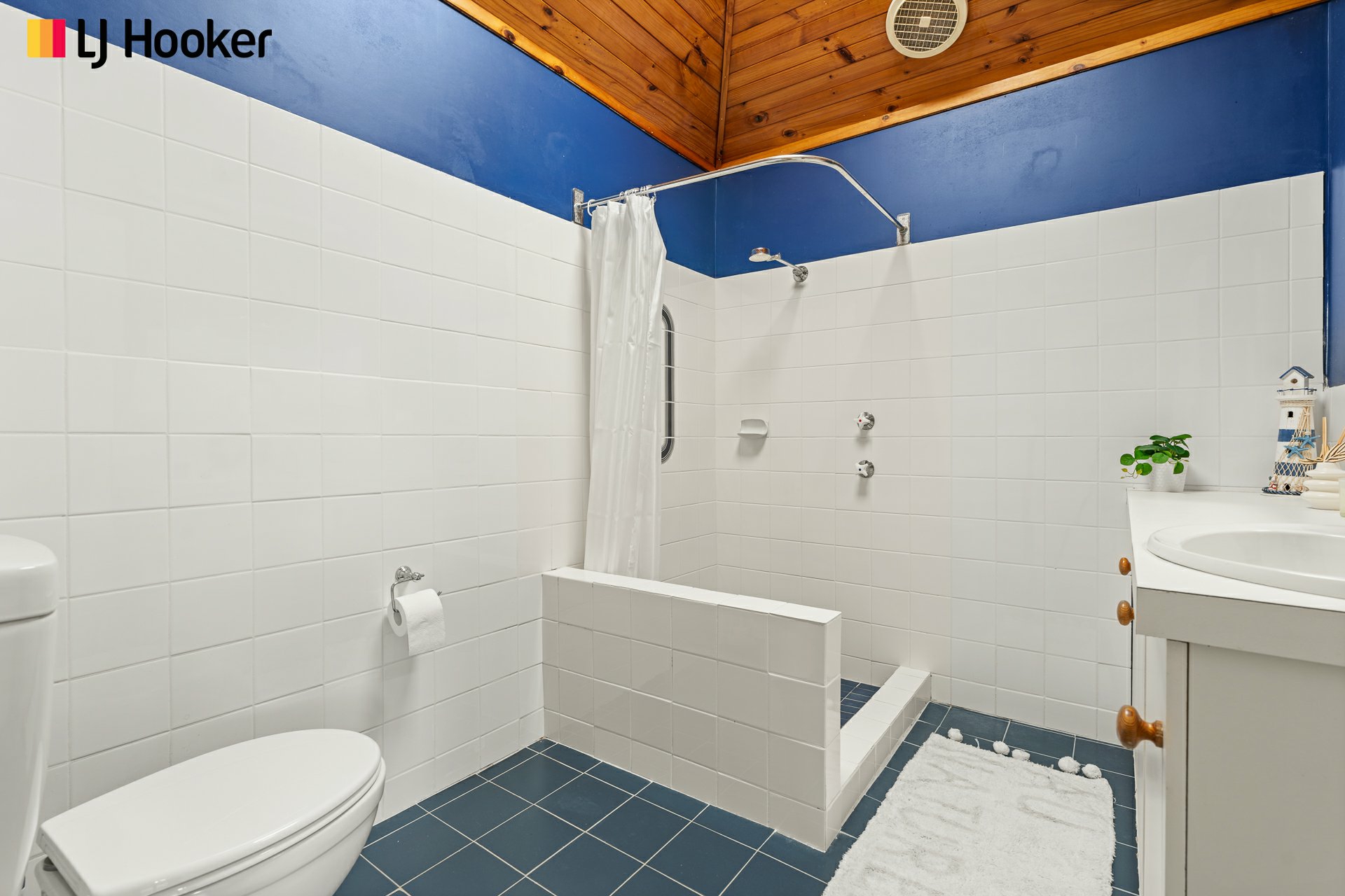 32 Gerringong Street — photo 8 of 25