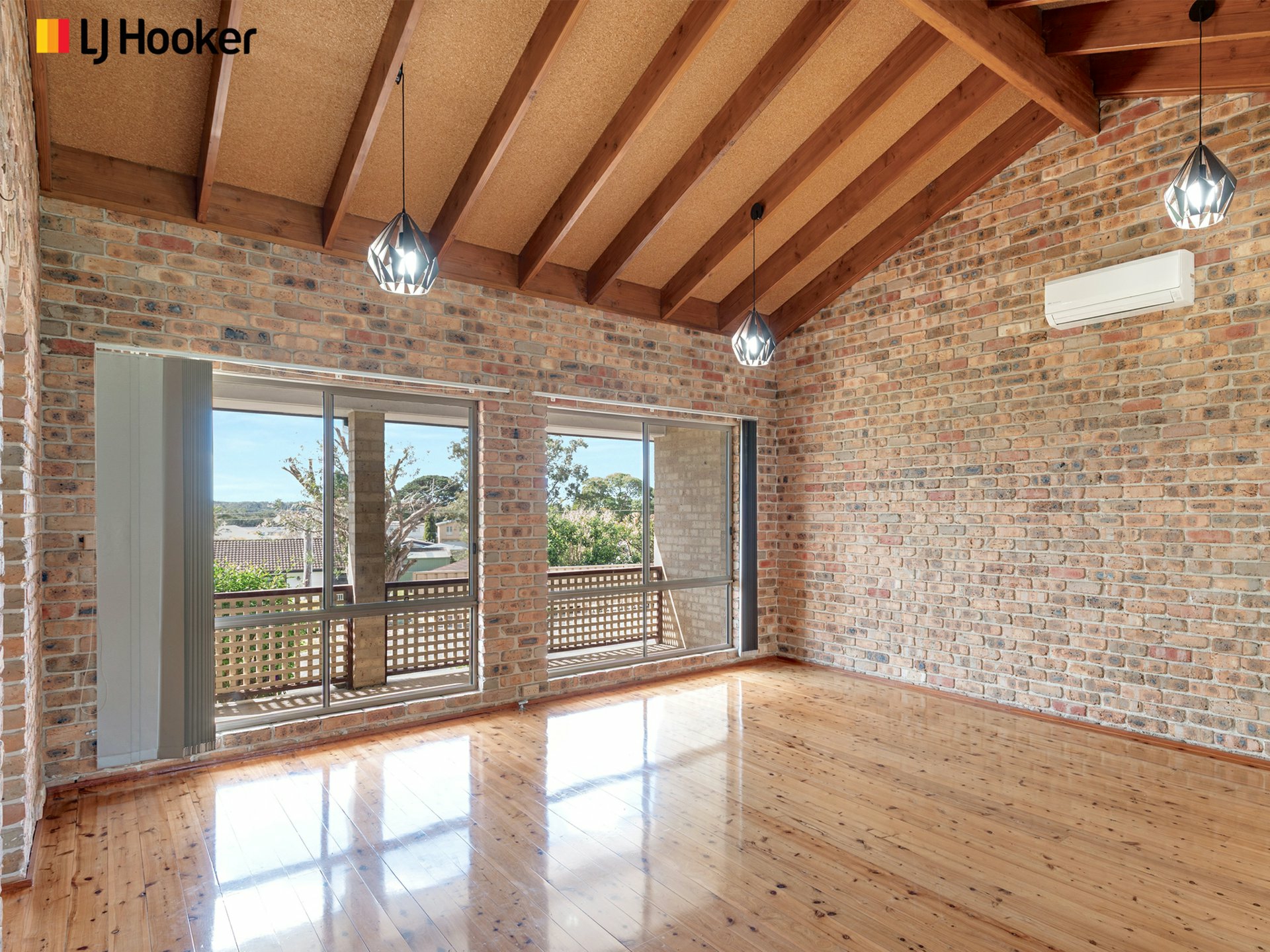 28 Comarong Street — photo 6 of 17