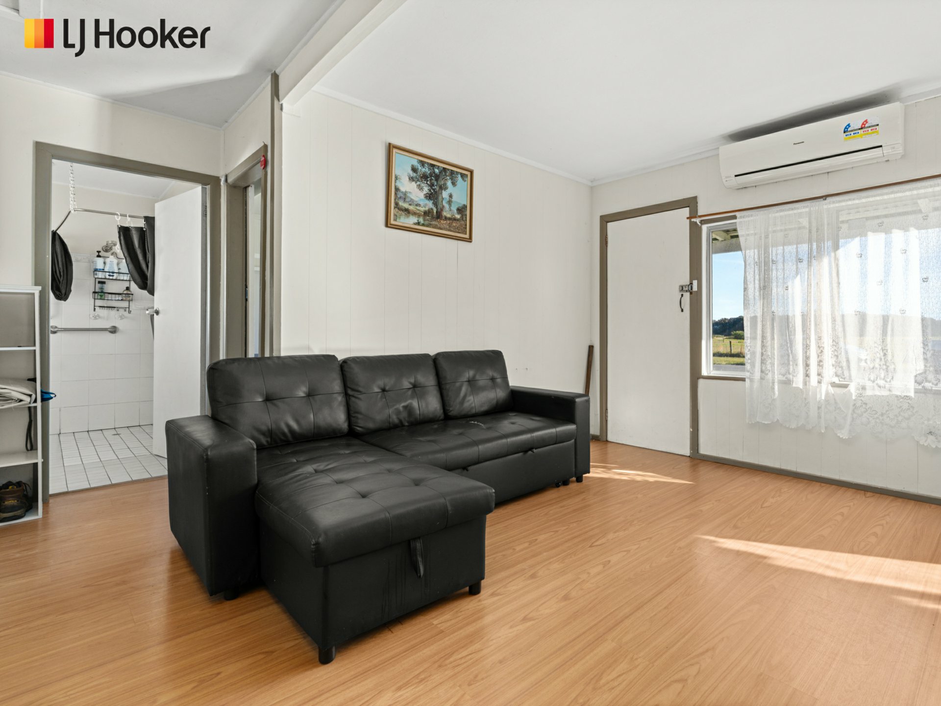 70 Greens Road — photo 4 of 11
