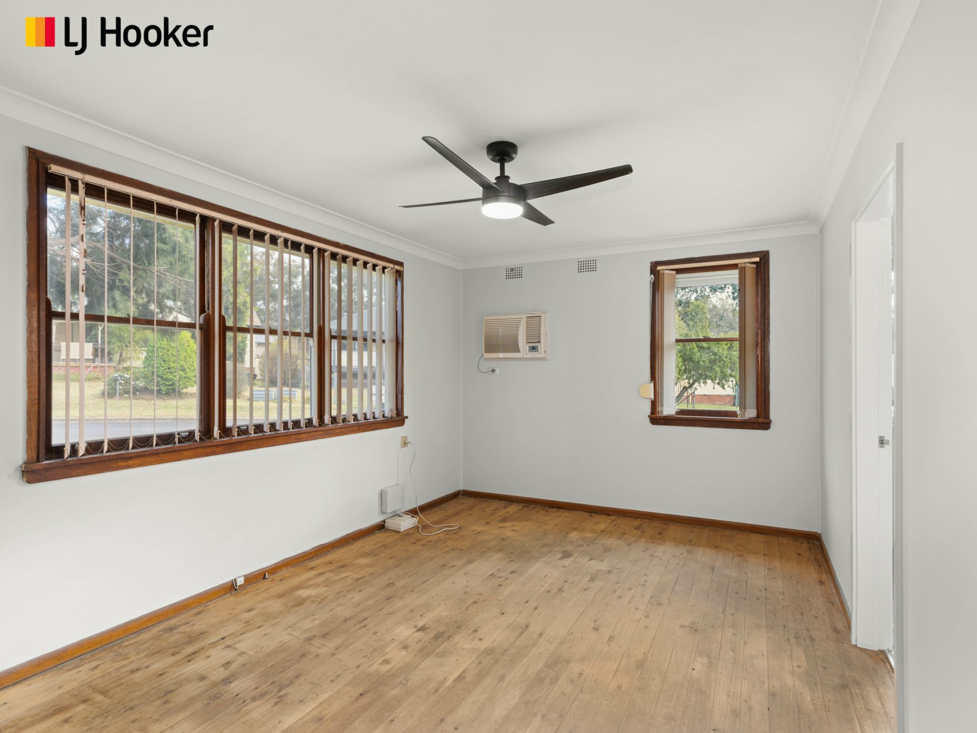2 Burt Avenue — photo 4 of 14