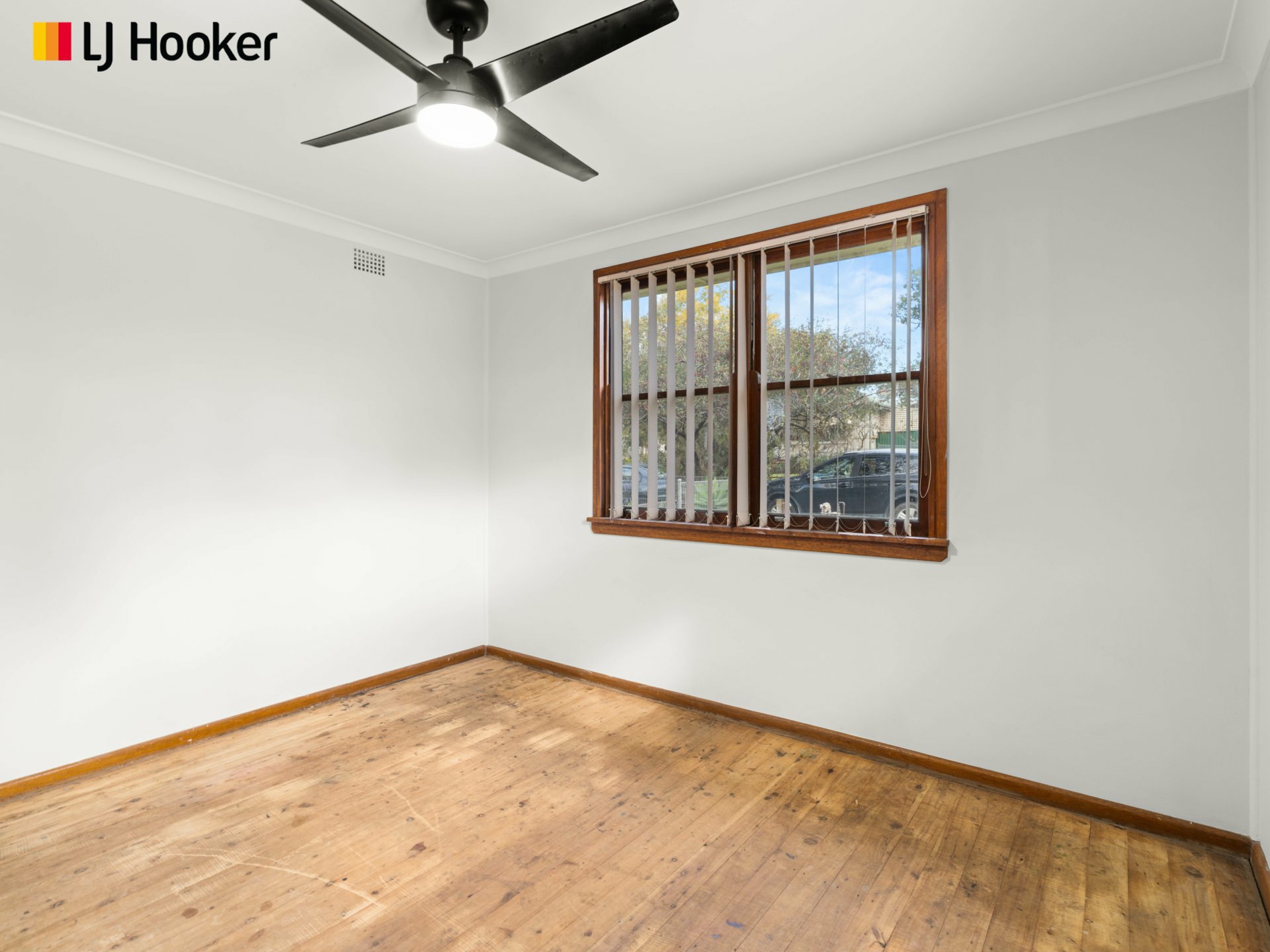 2 Burt Avenue — photo 9 of 14