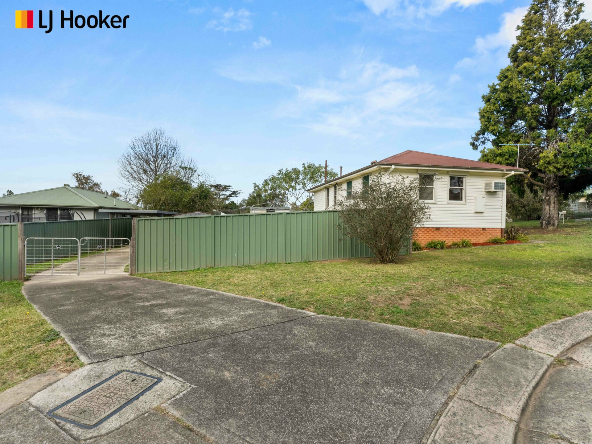 2 Burt Avenue — photo 14 of 14