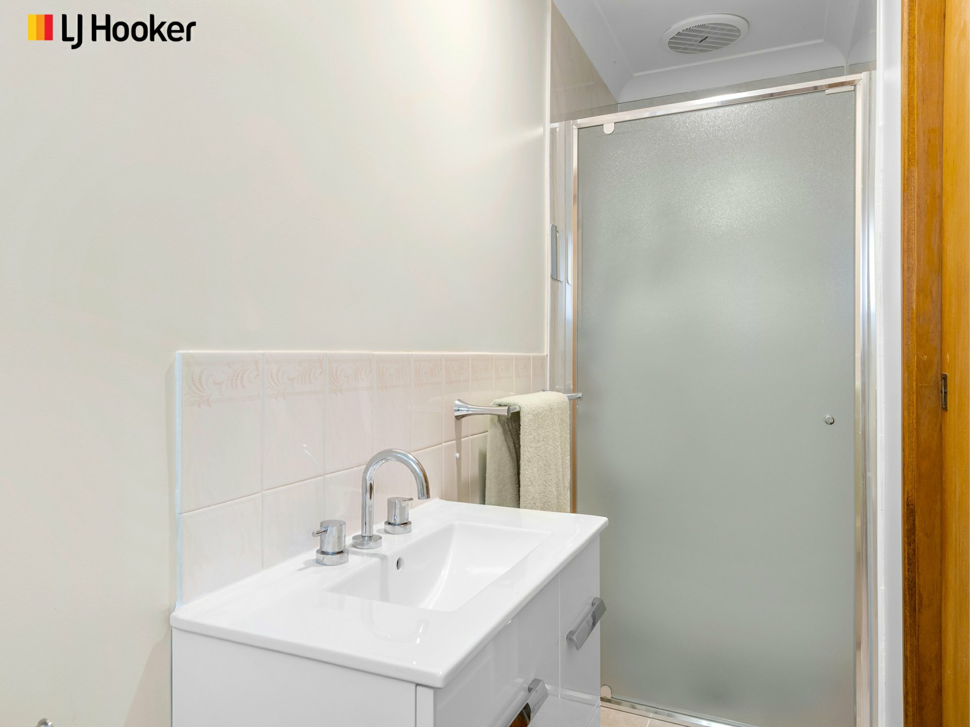 15 Bunderra Drive — photo 7 of 14