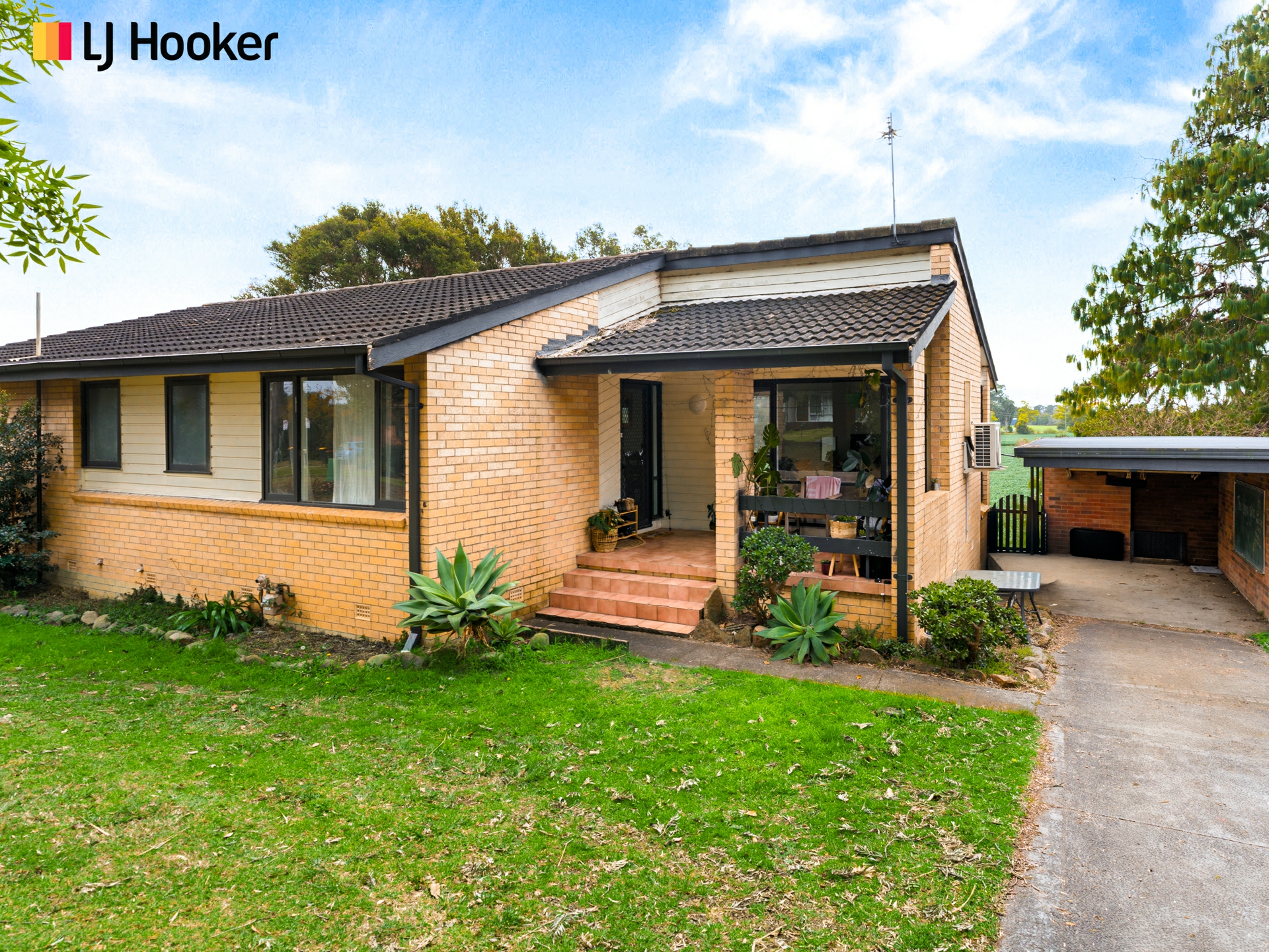 52 Wondalga Crescent — photo from LJ Hooker Nowra
