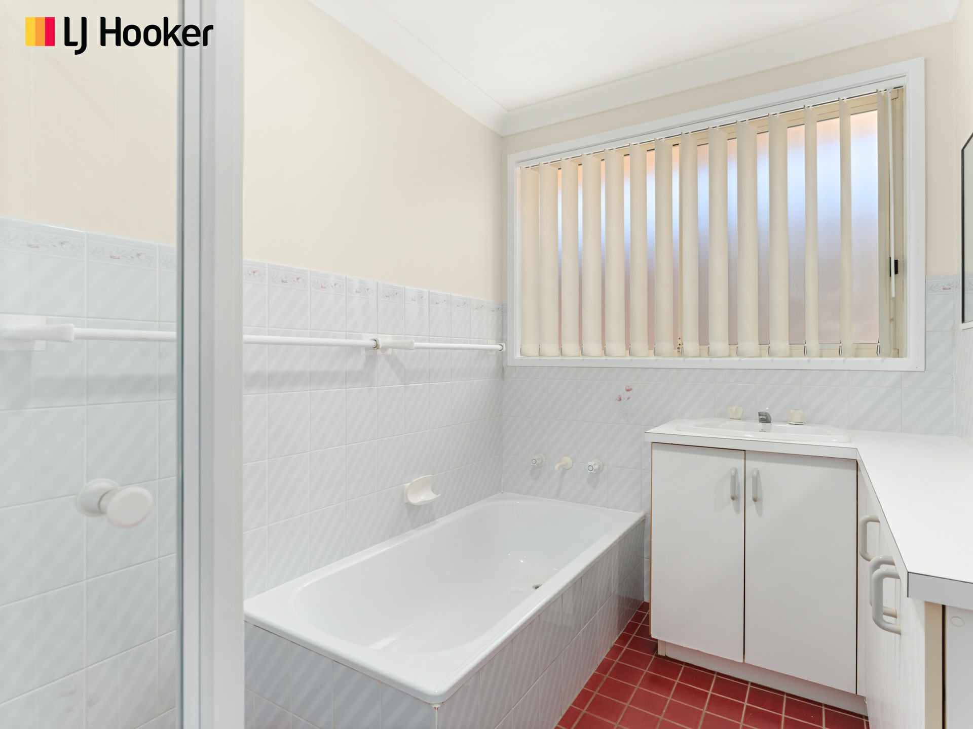 18 Allison Avenue — photo 8 of 15