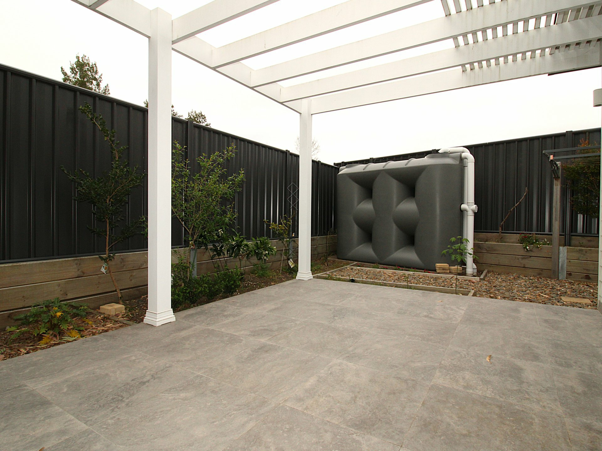 5/2 McMahons Road — photo 11 of 12