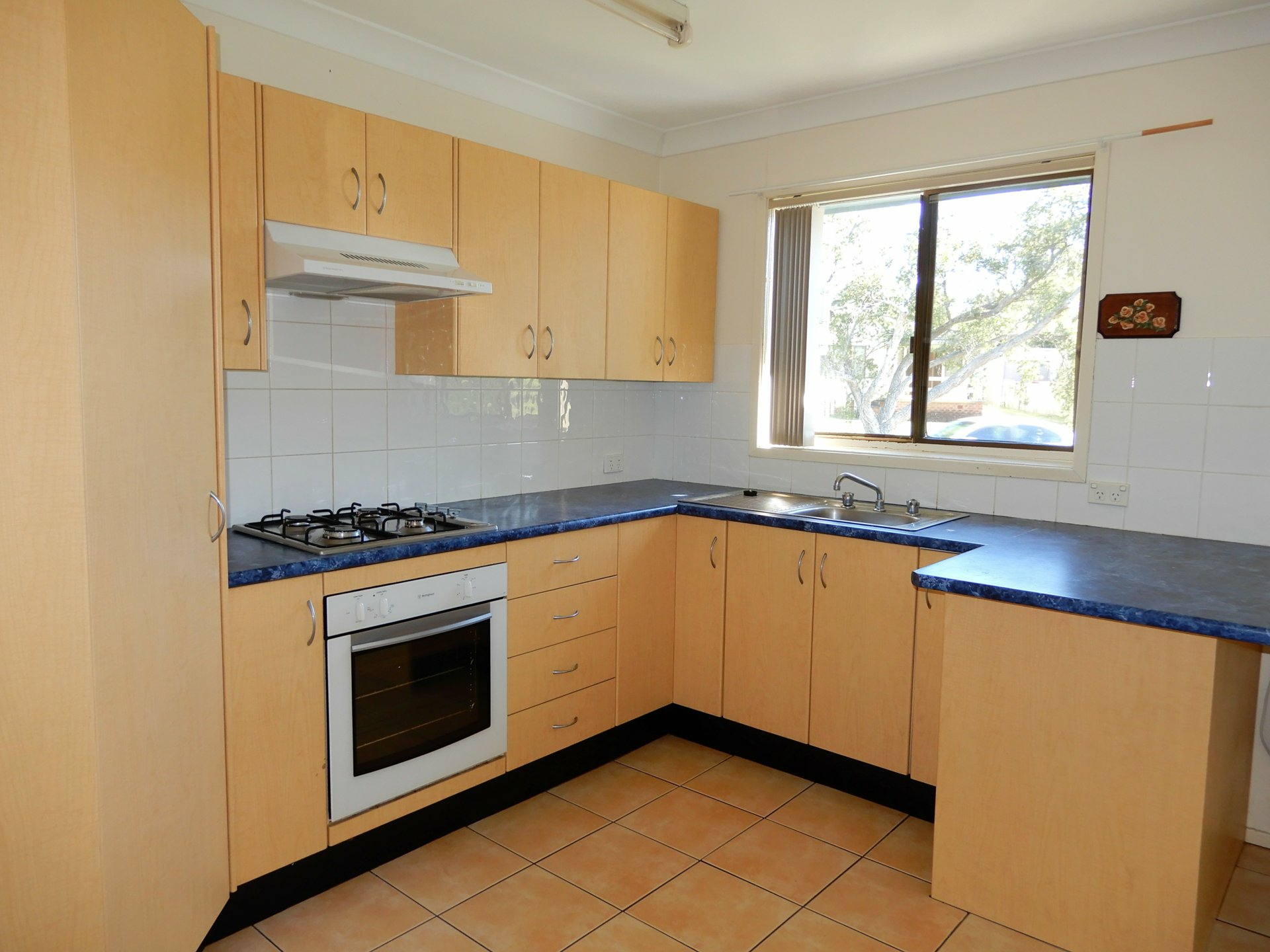 2/67 Albert Street — photo 4 of 8