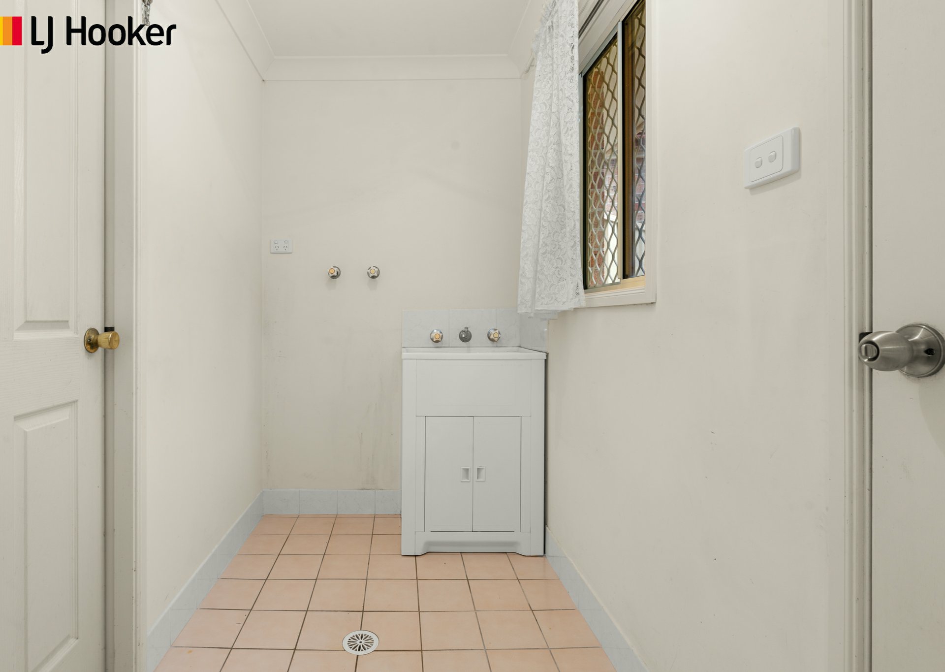 4/63 Brinawarr Street — photo 9 of 12