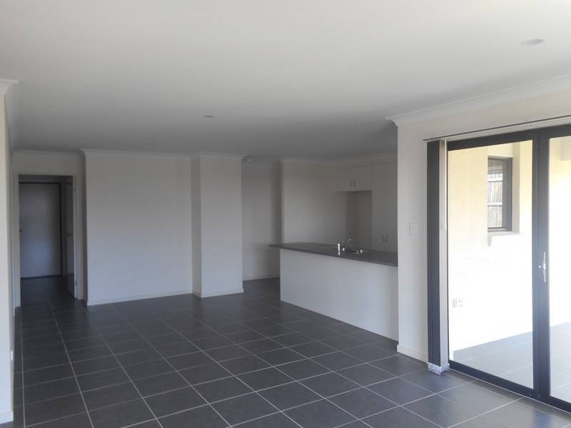 12 Gee Place, GRACEMERE