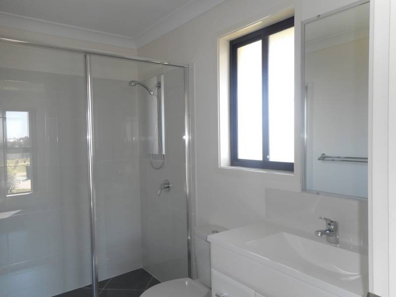 12 Gee Place, GRACEMERE