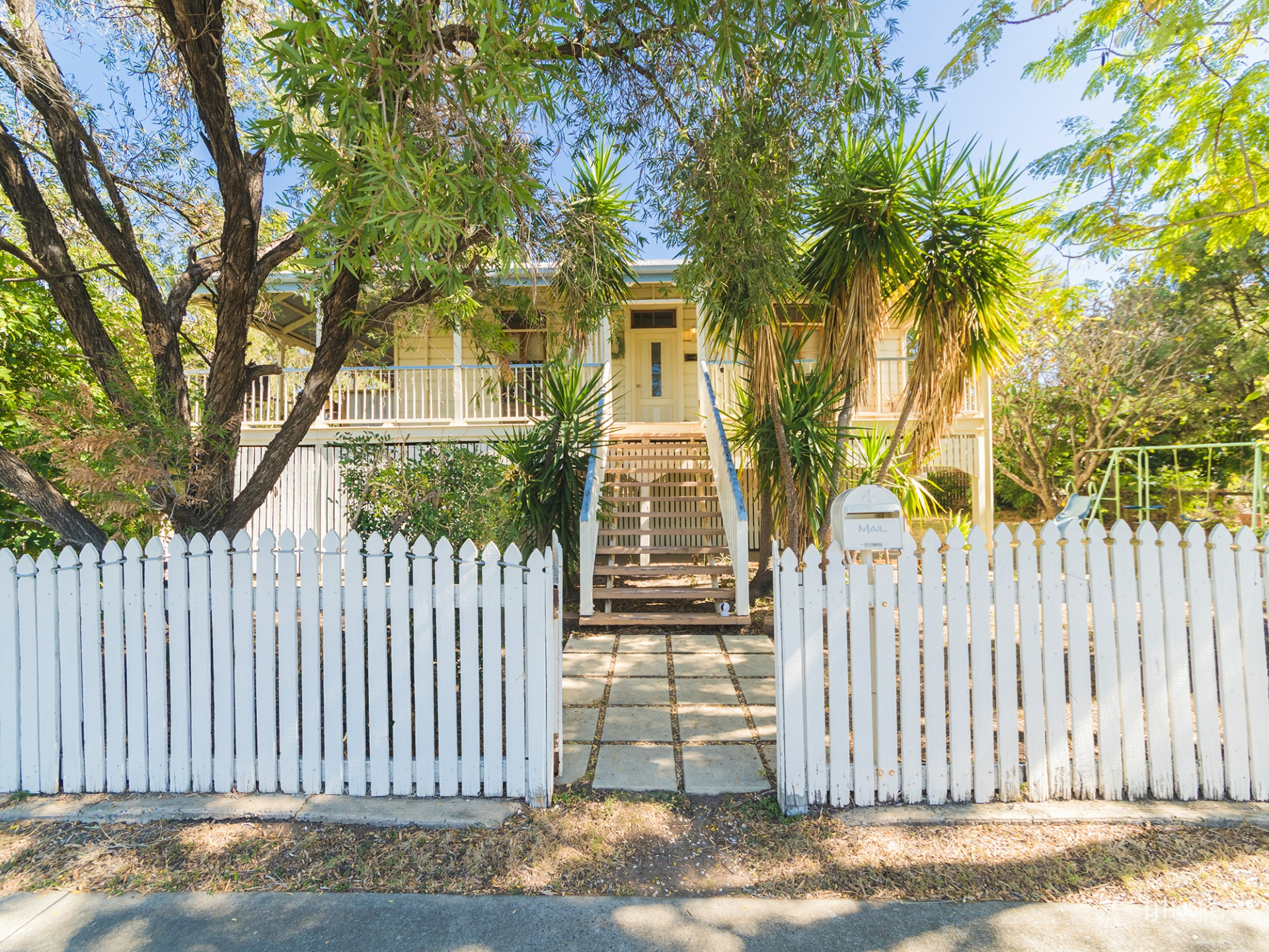 4 Davis Street The Range QLD
