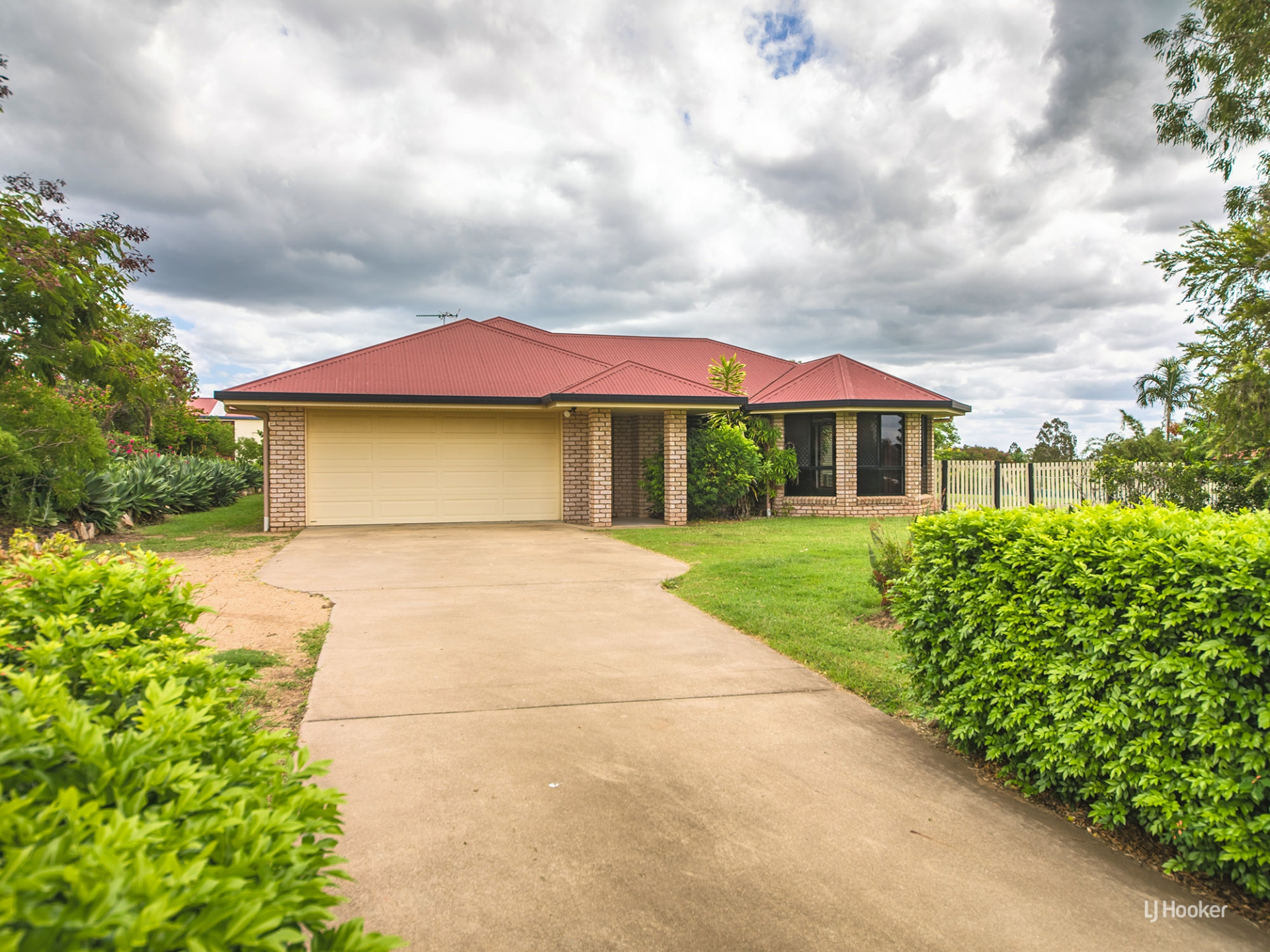 10-12 Mark Acton Close, ROCKYVIEW