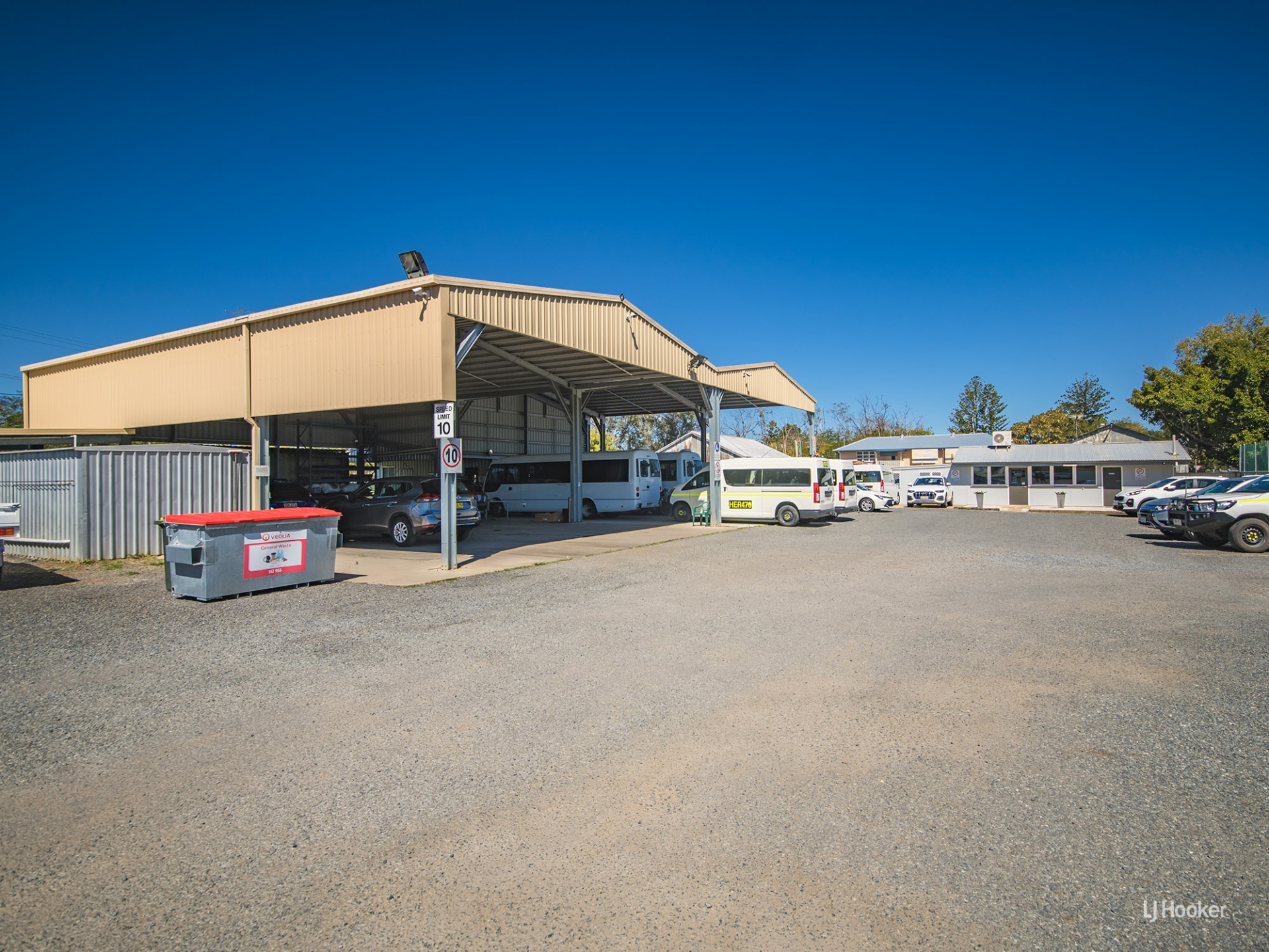 115-119 Canoona Road, WEST ROCKHAMPTON