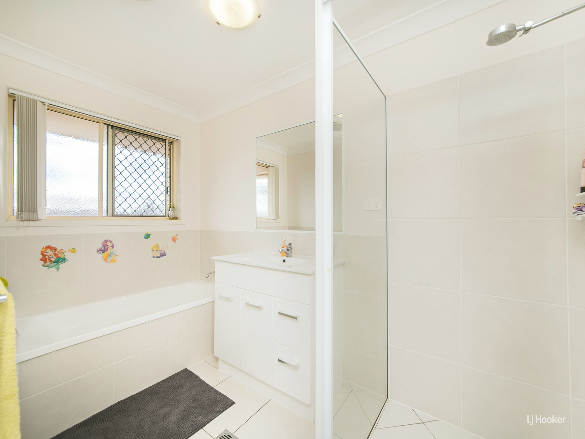 46 Bronco Crescent, GRACEMERE
