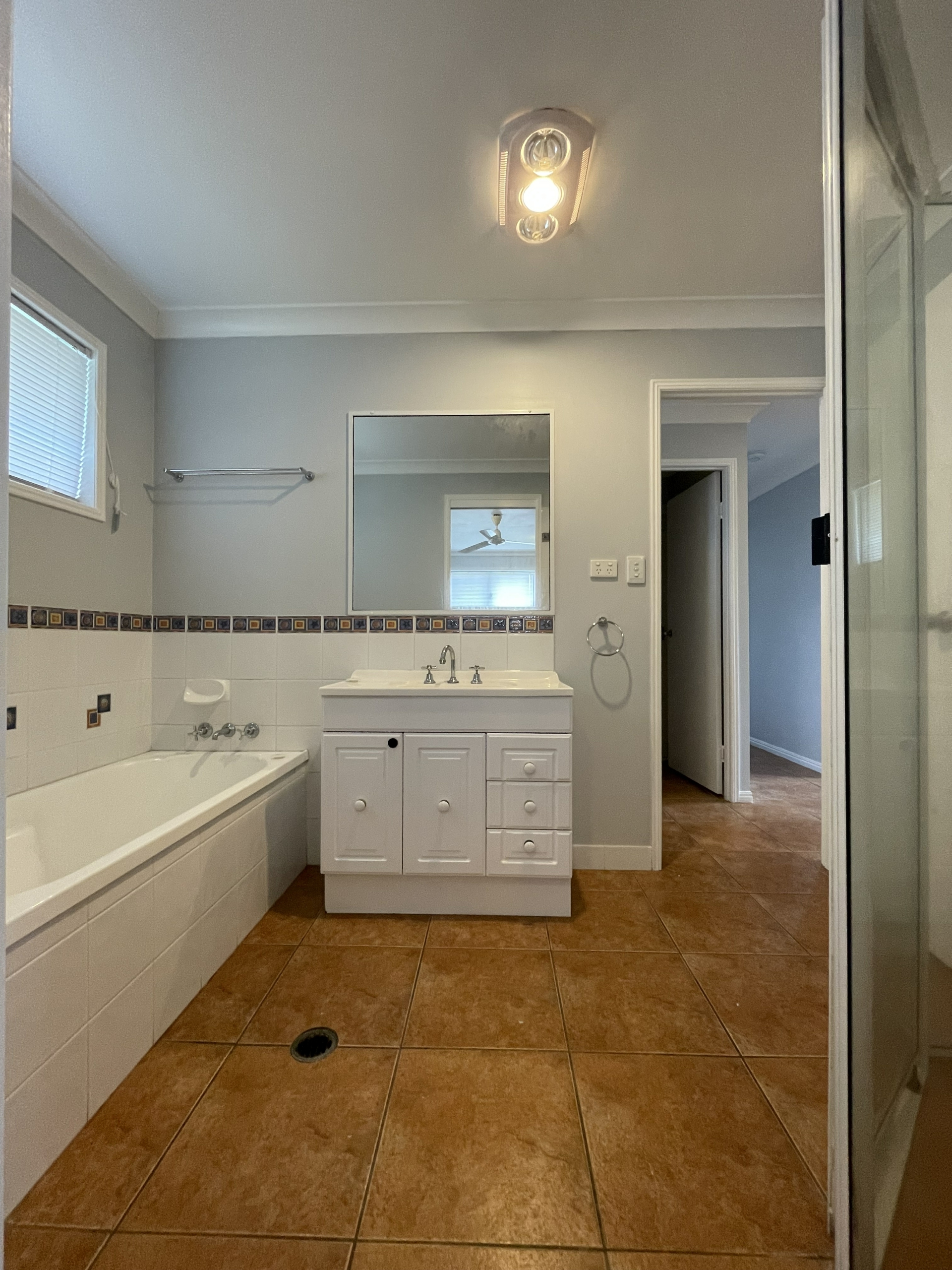 36 Hutchings Street, GRACEMERE