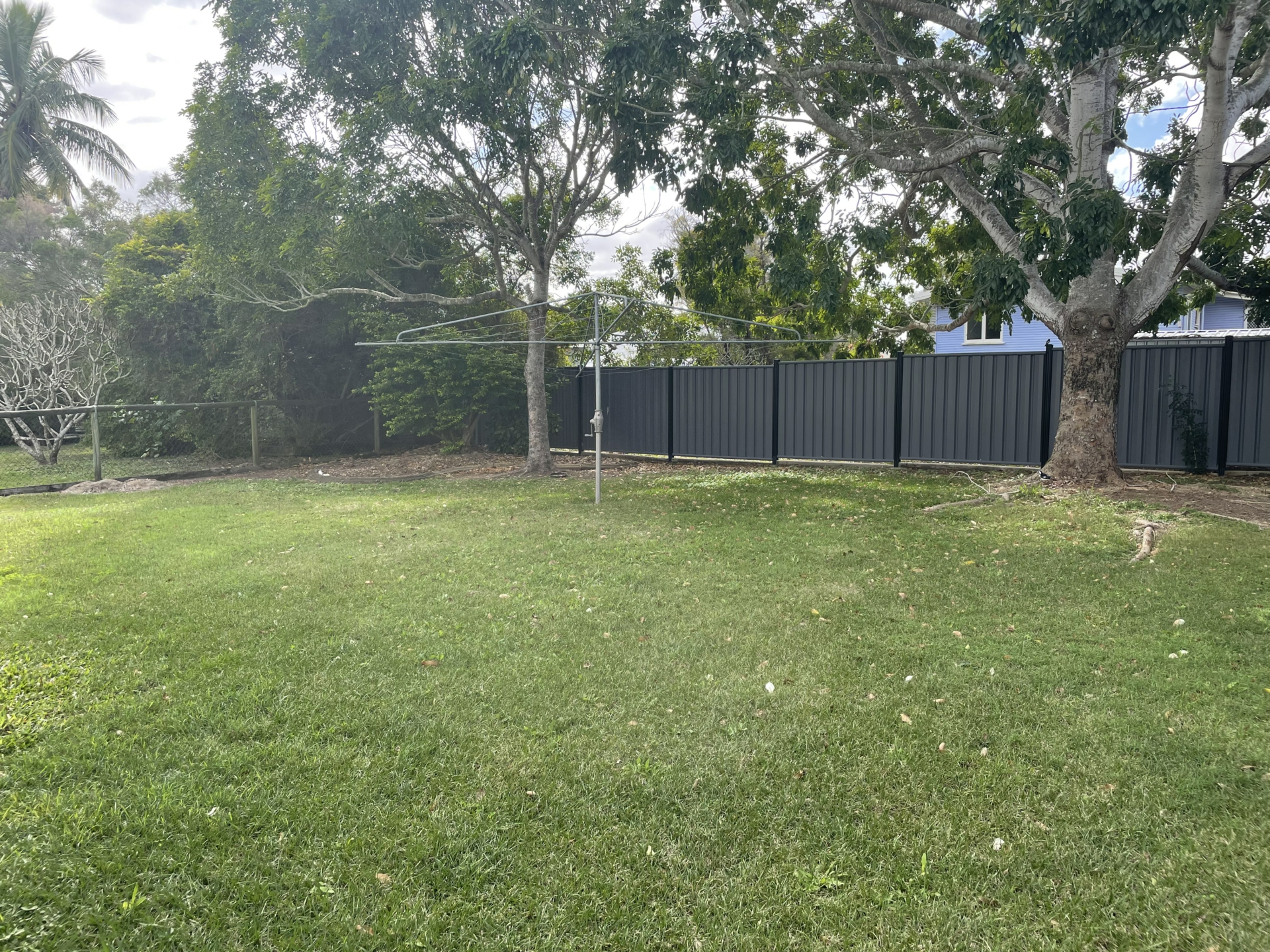 8 Victoria Street, WEST ROCKHAMPTON