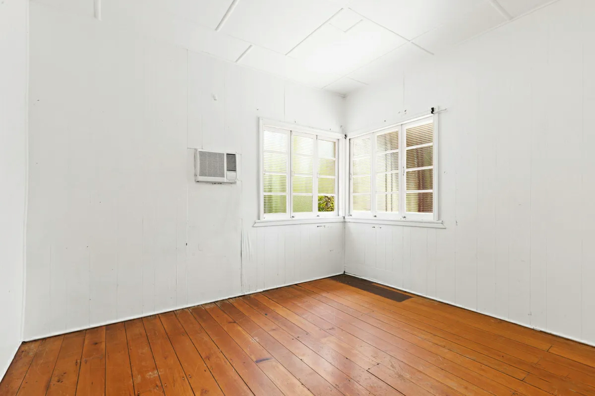 495 Crane Avenue Kawana QLD Property Details LJ Hooker