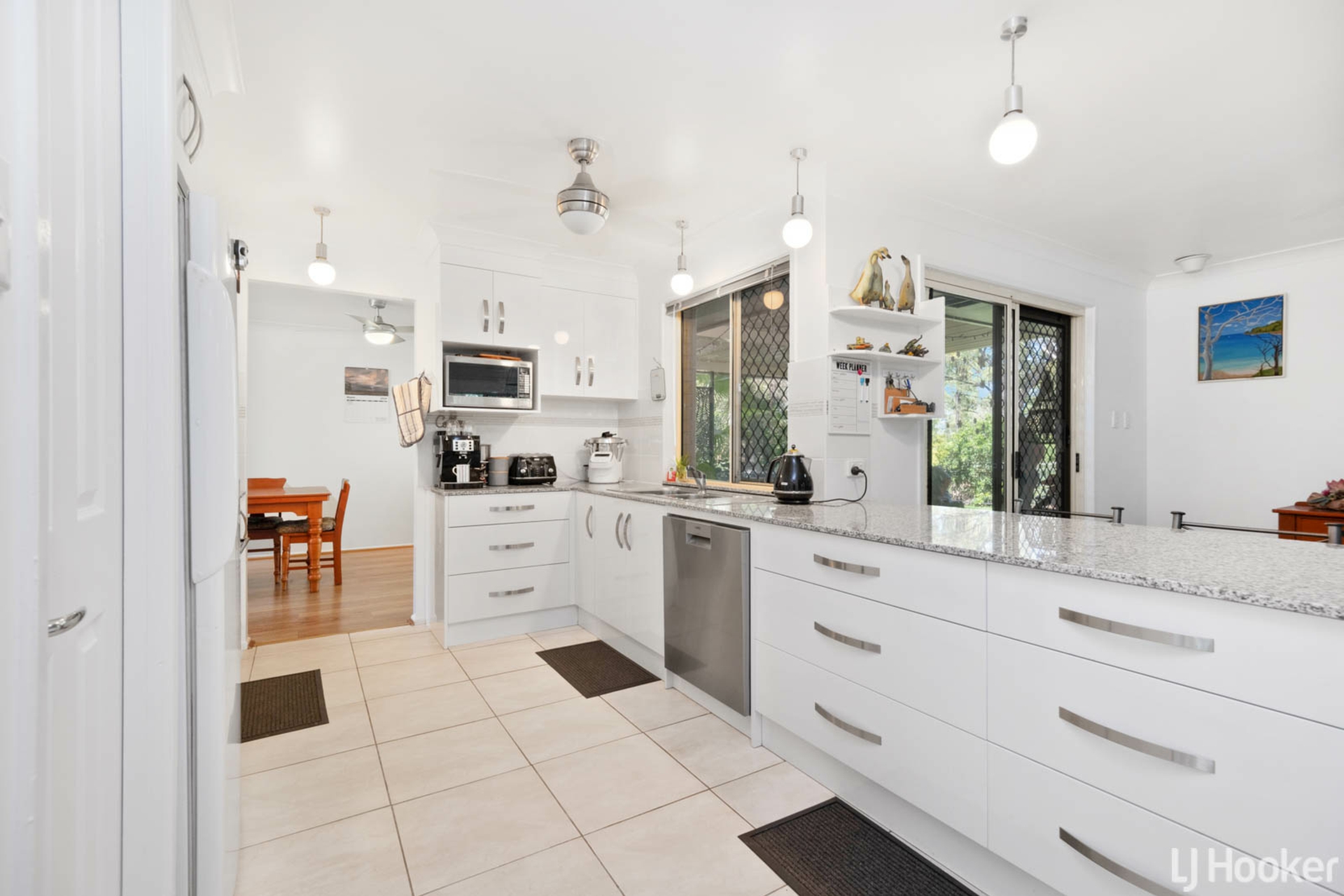 19 Gremalis Drive, PARKHURST