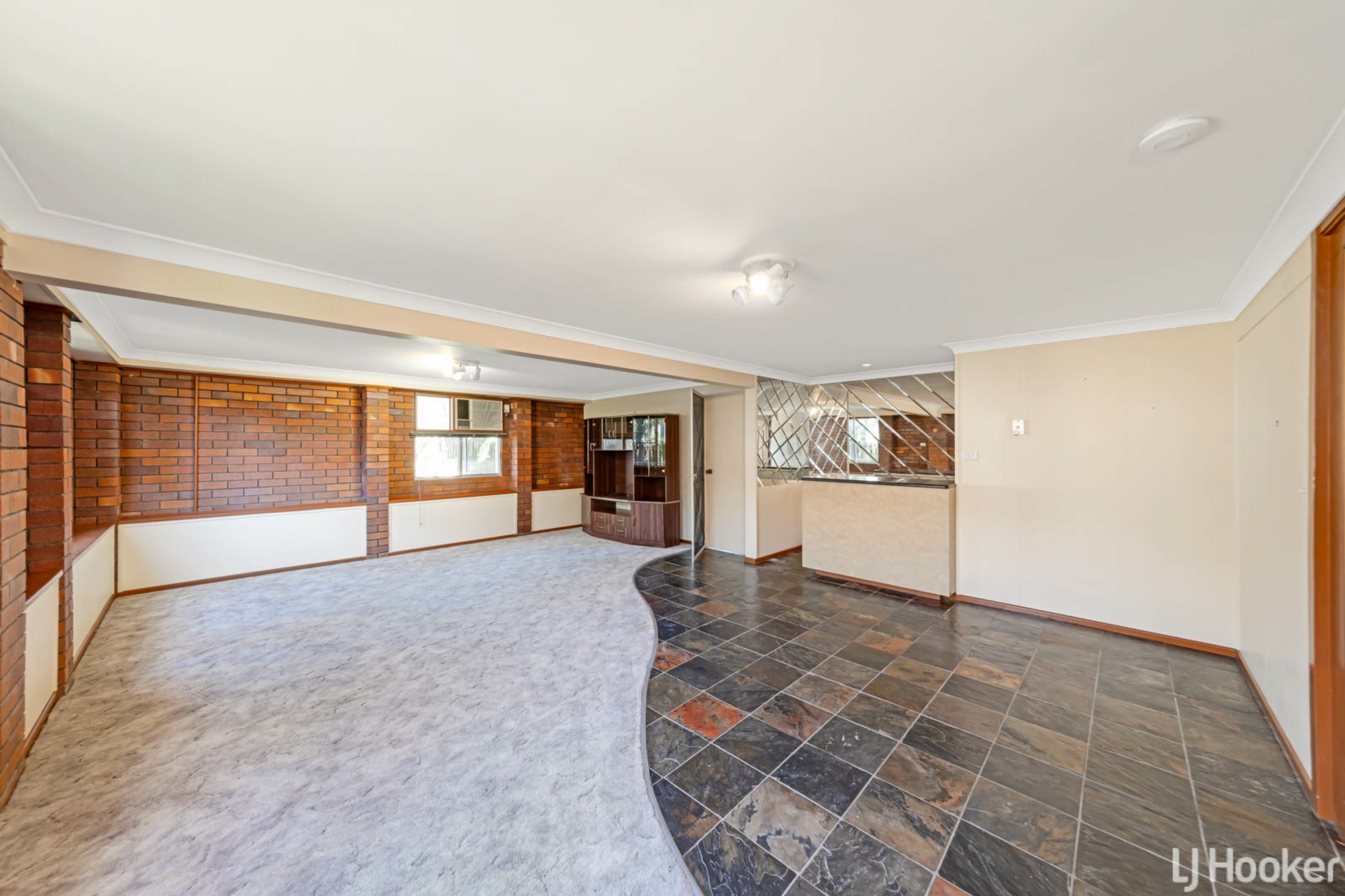 24 Brazil Street Norman Gardens QLD - Property Details - LJ Hooker