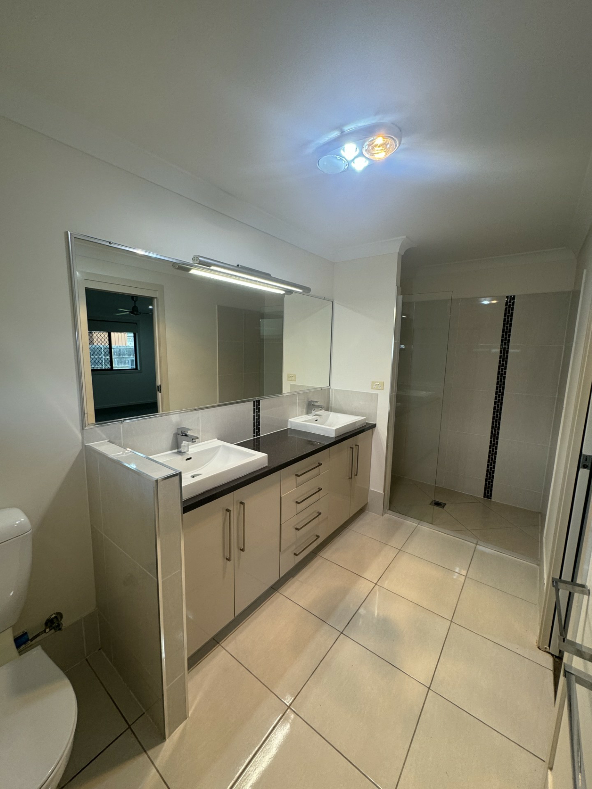 16 Stirling Drive, ROCKYVIEW