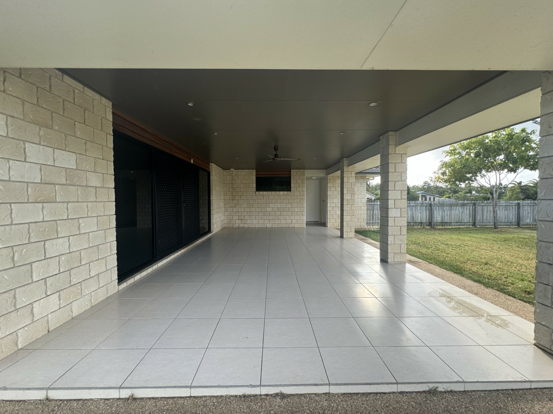 16 Stirling Drive, ROCKYVIEW