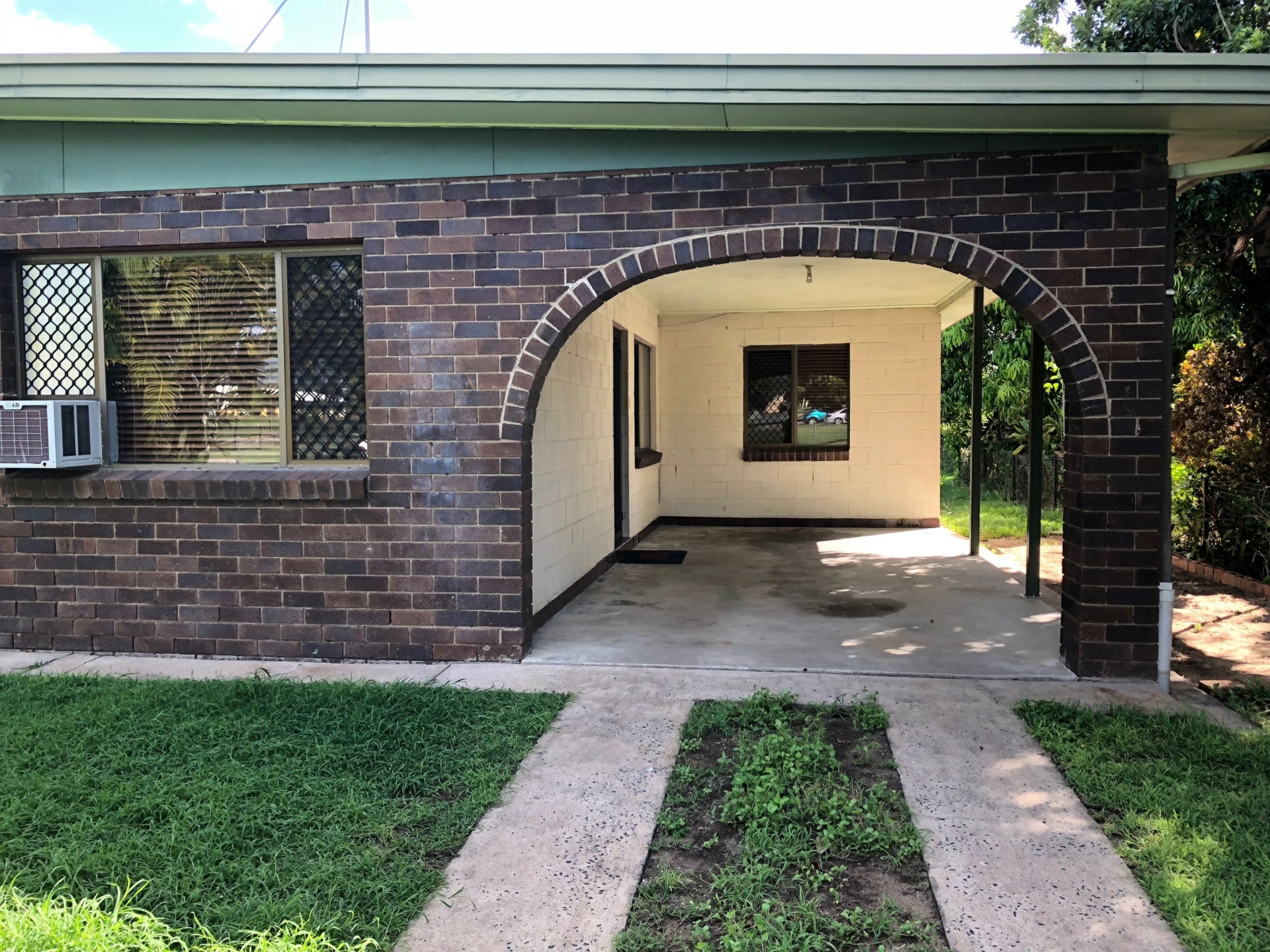 2/11 Withers Street, KAWANA