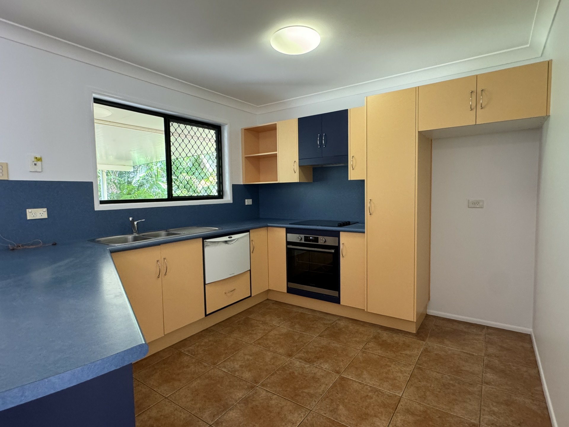 16 Labanka Close, FRENCHVILLE