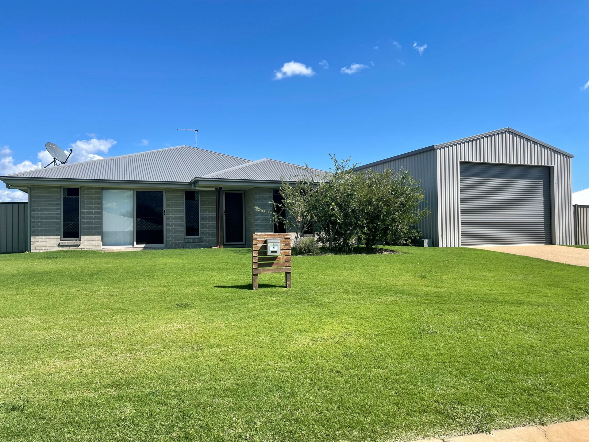 4 Olympic Avenue, GRACEMERE