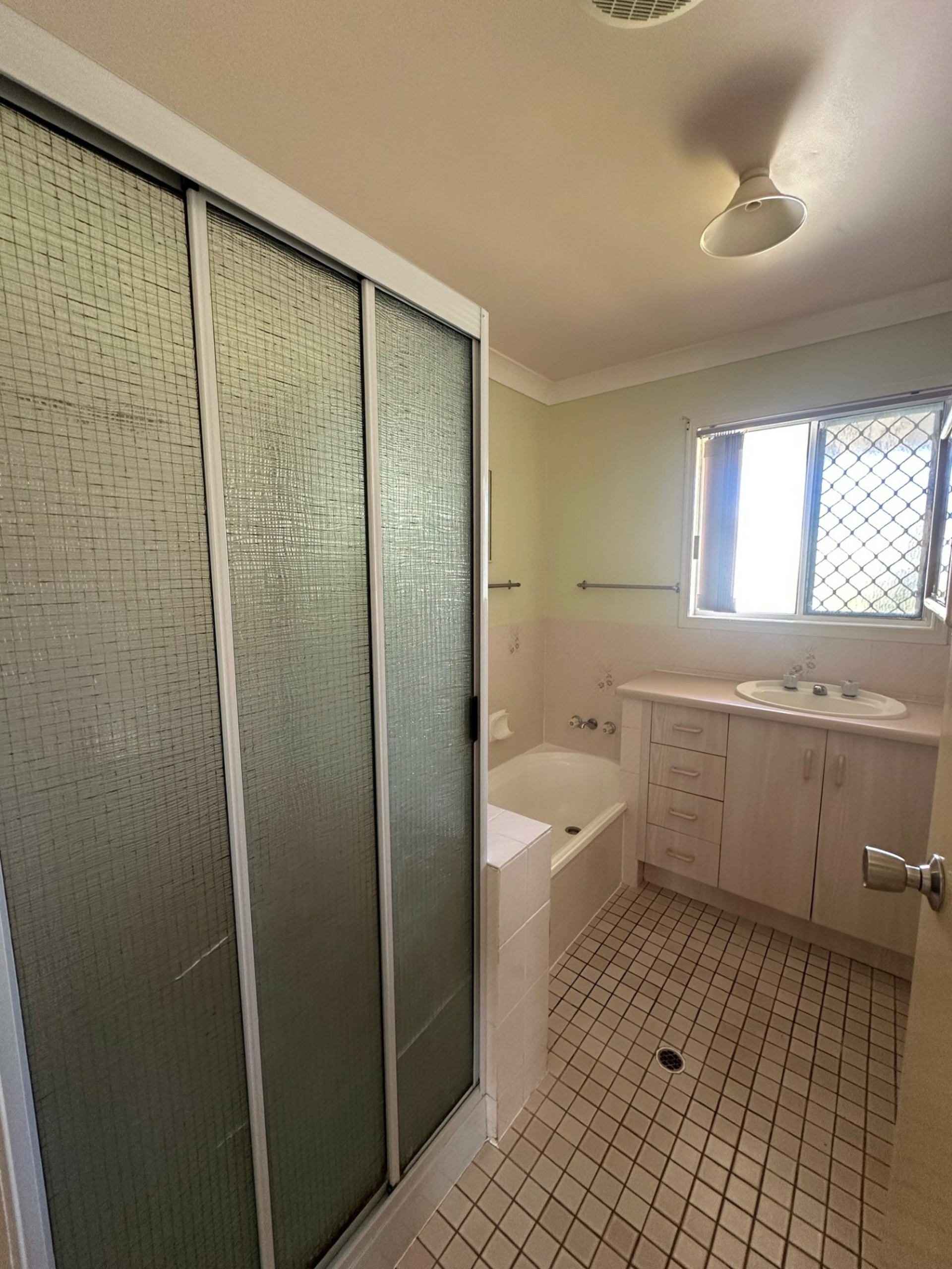 573 Norman Road, NORMAN GARDENS